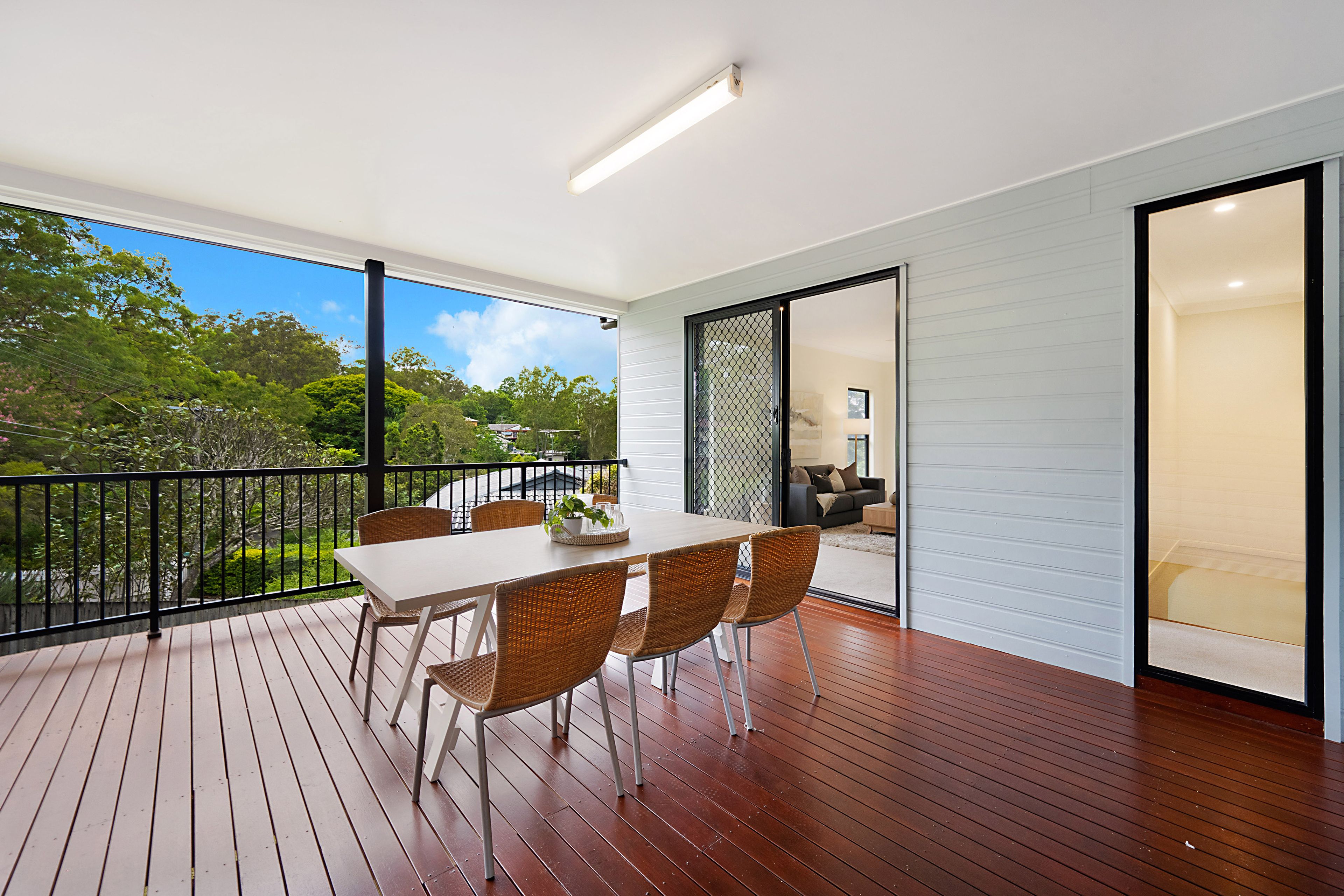 2 Furlong Street, Indooroopilly, QLD 4068