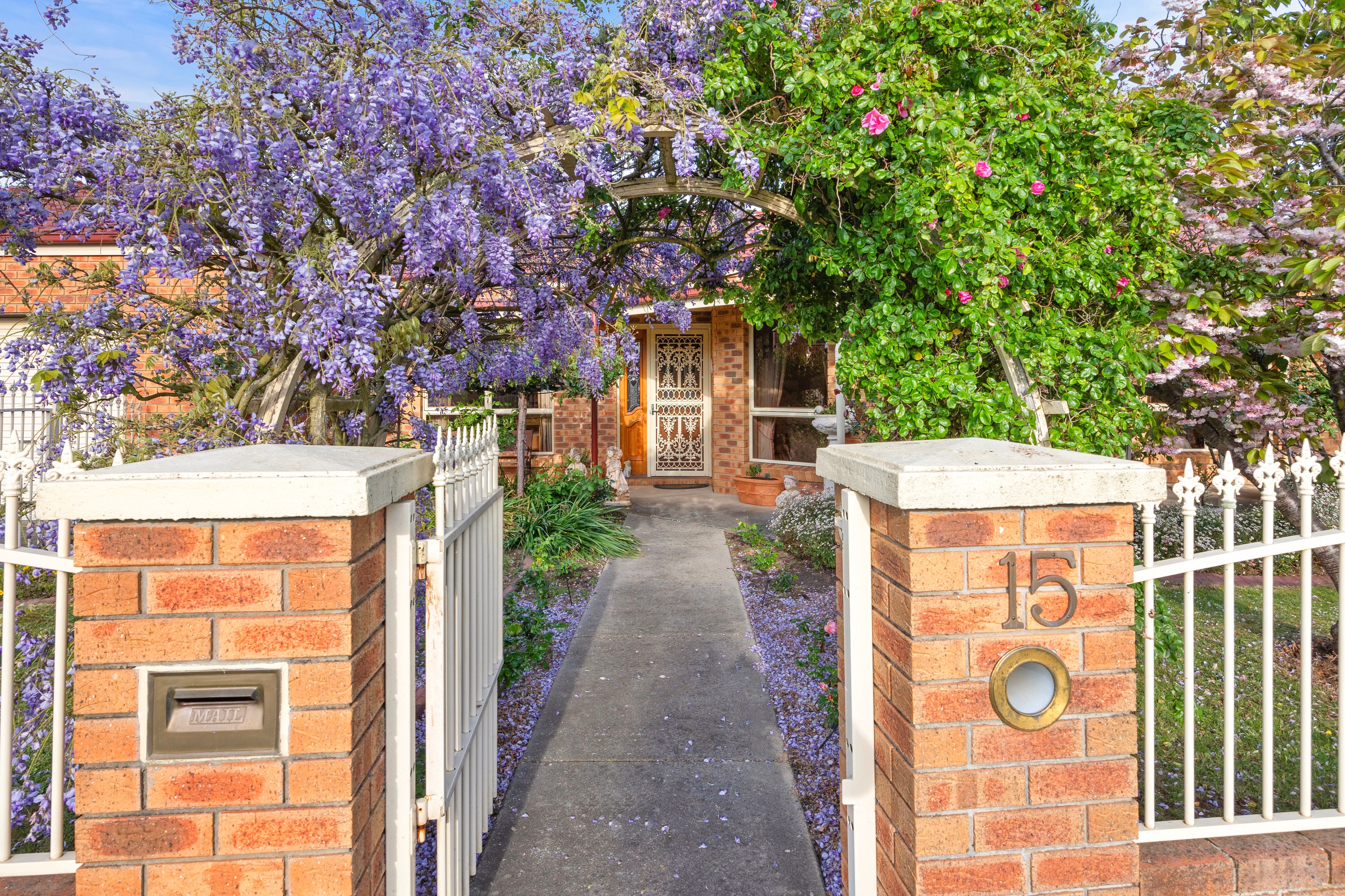 15 Argyle Crescent, Alfredton, VIC 3350