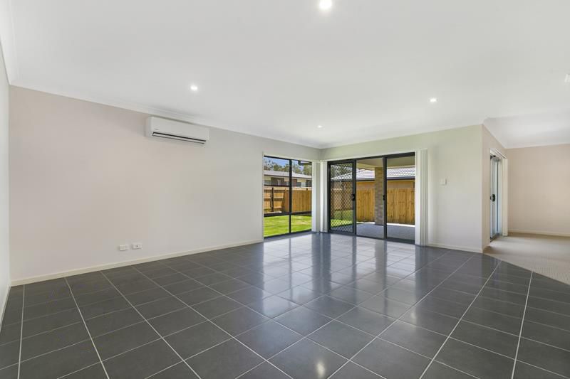 250 Jones Road, Bellbird Park, QLD 4300