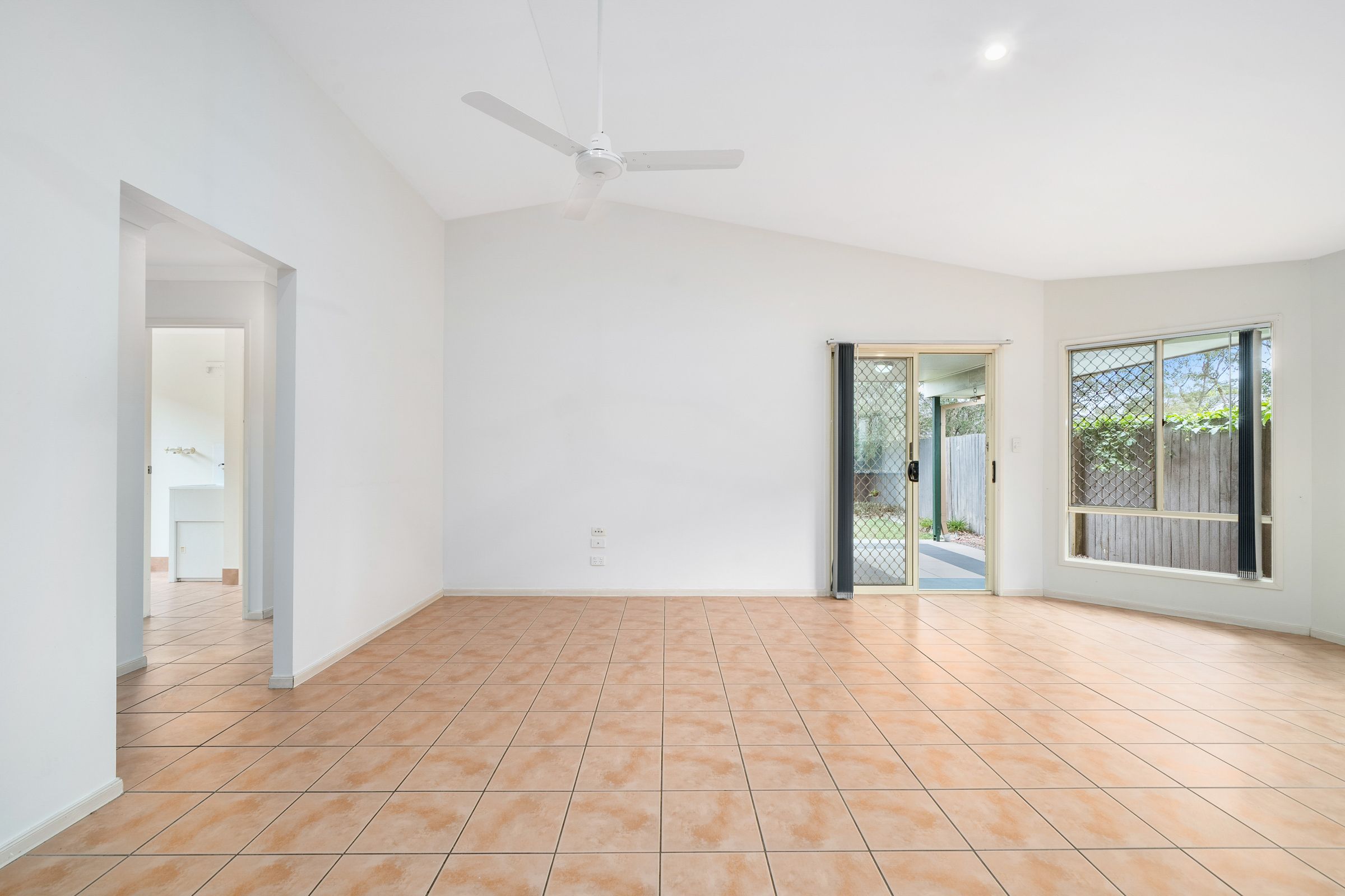 7 Whitfield Crescent, North Lakes, QLD 4509