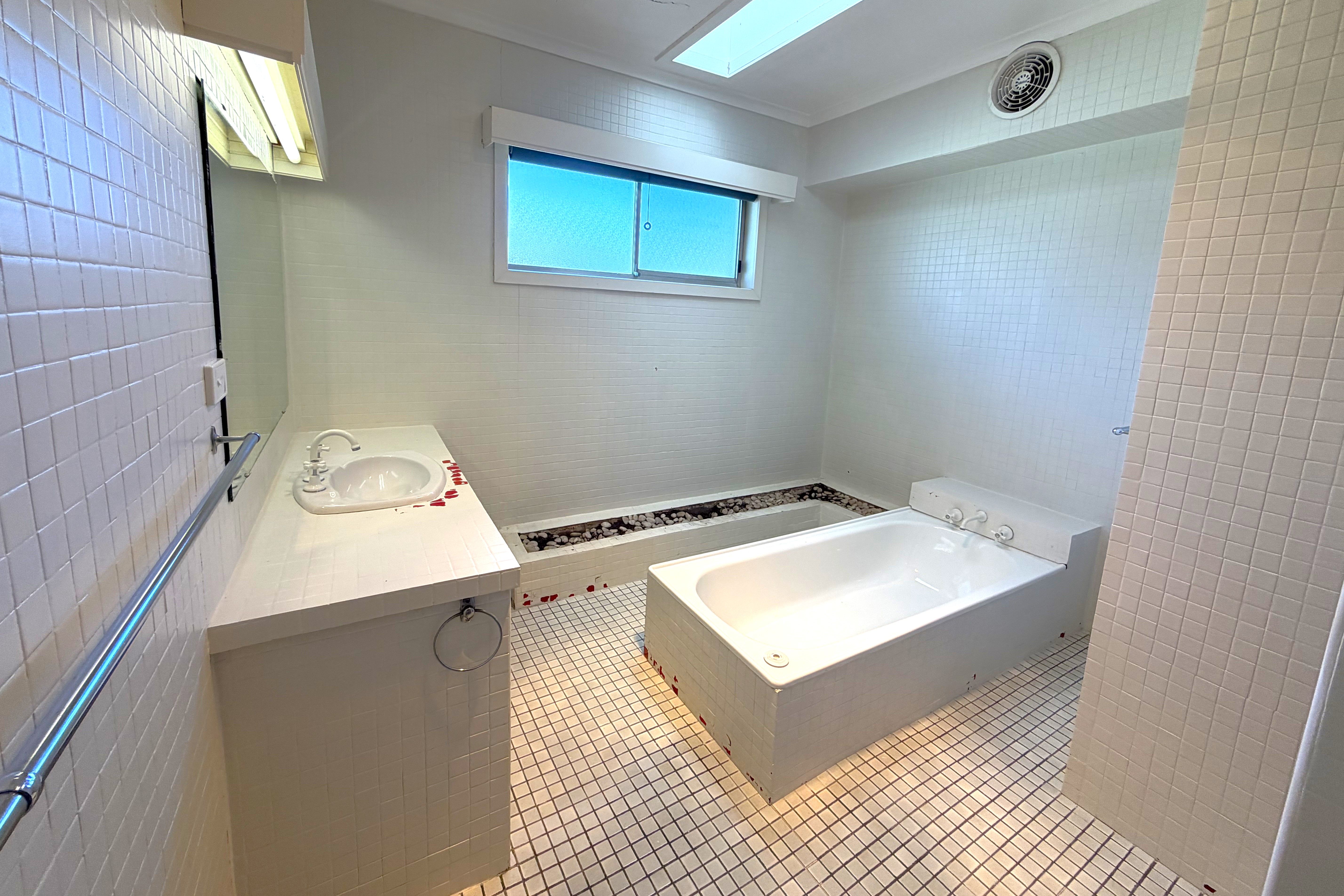 6 Stratton Court — photo 9 of 13