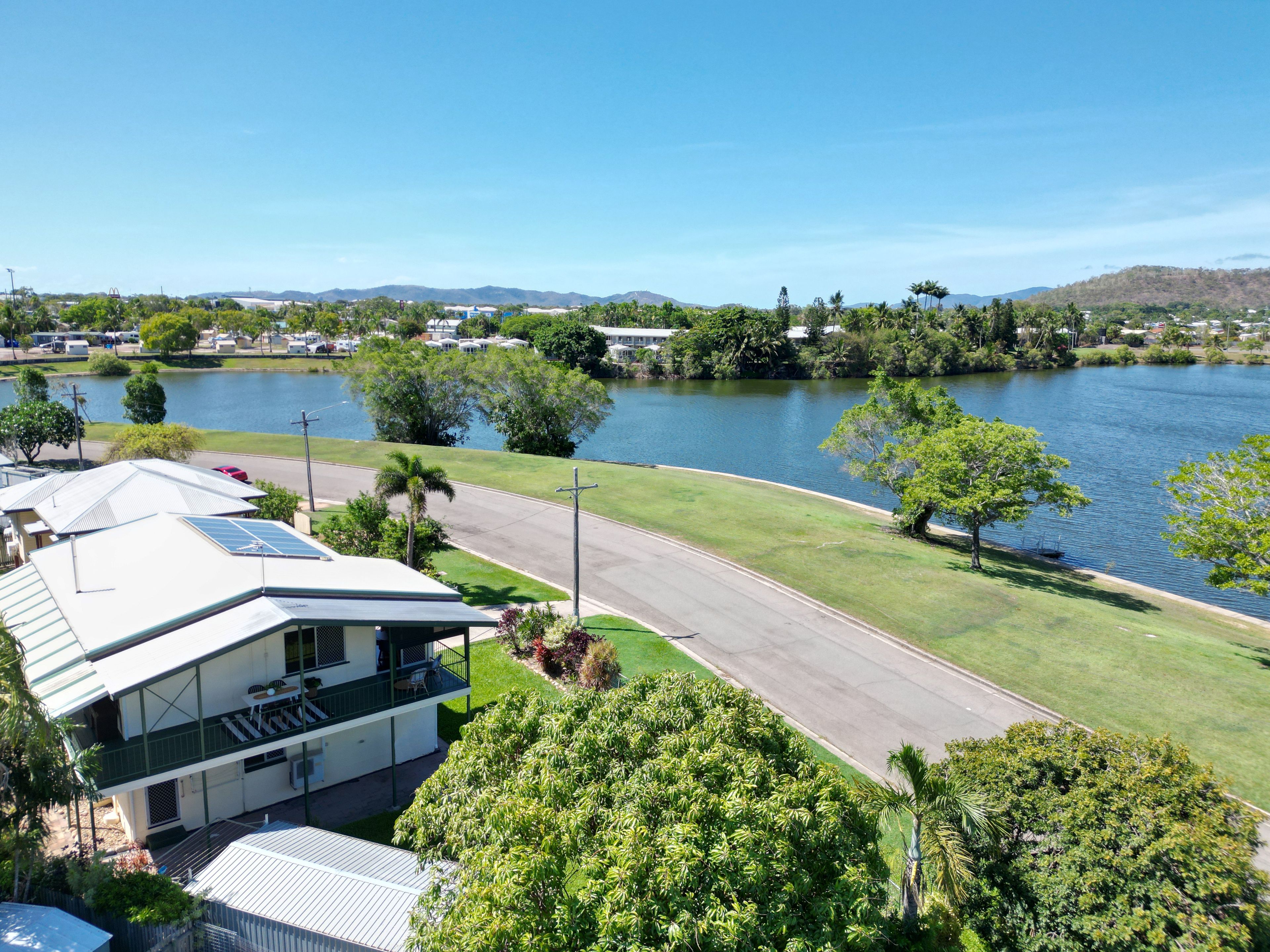 2 Hindley Street, Currajong, QLD 4812