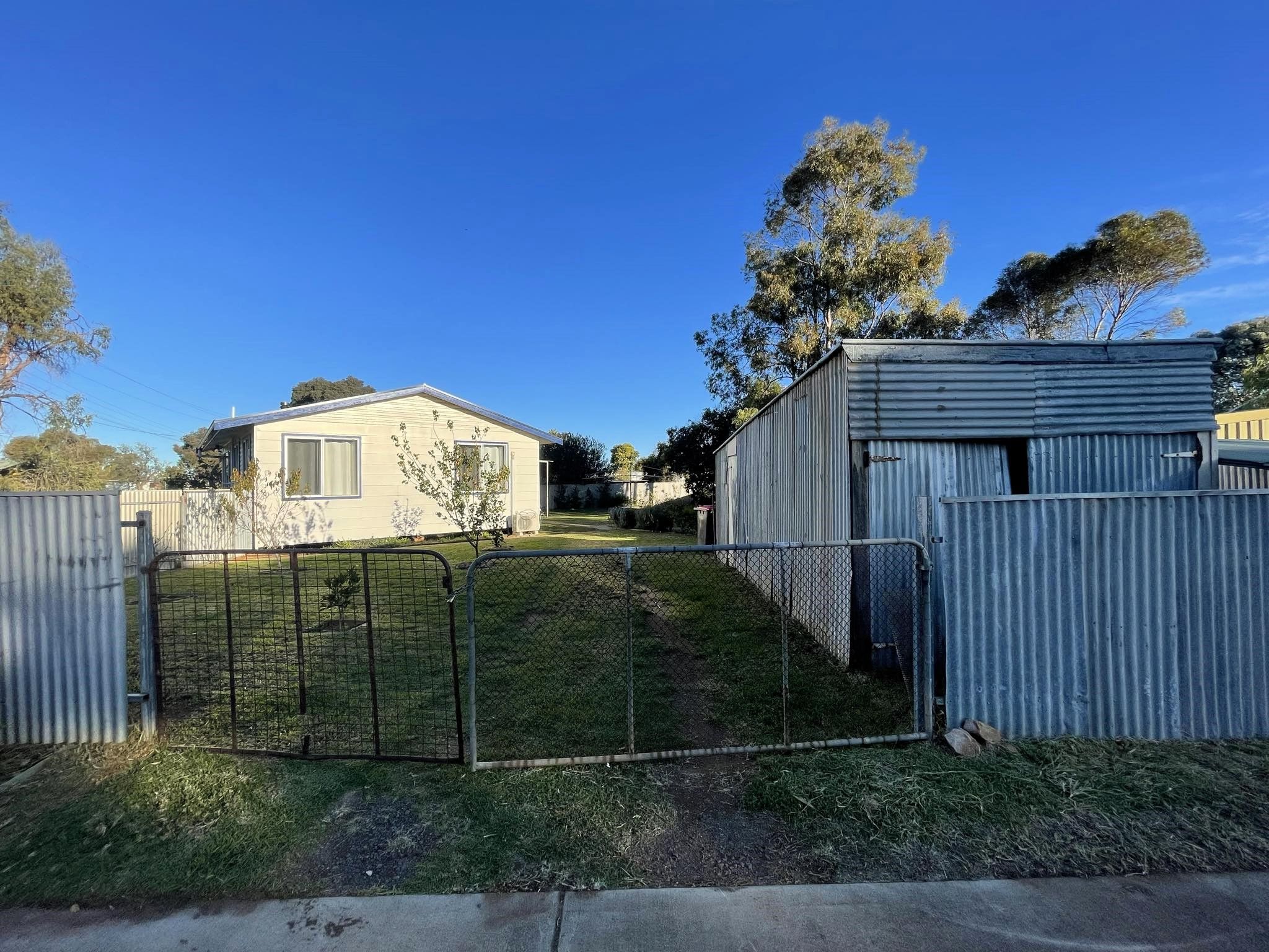 1 Corbett Street — photo 9 of 12