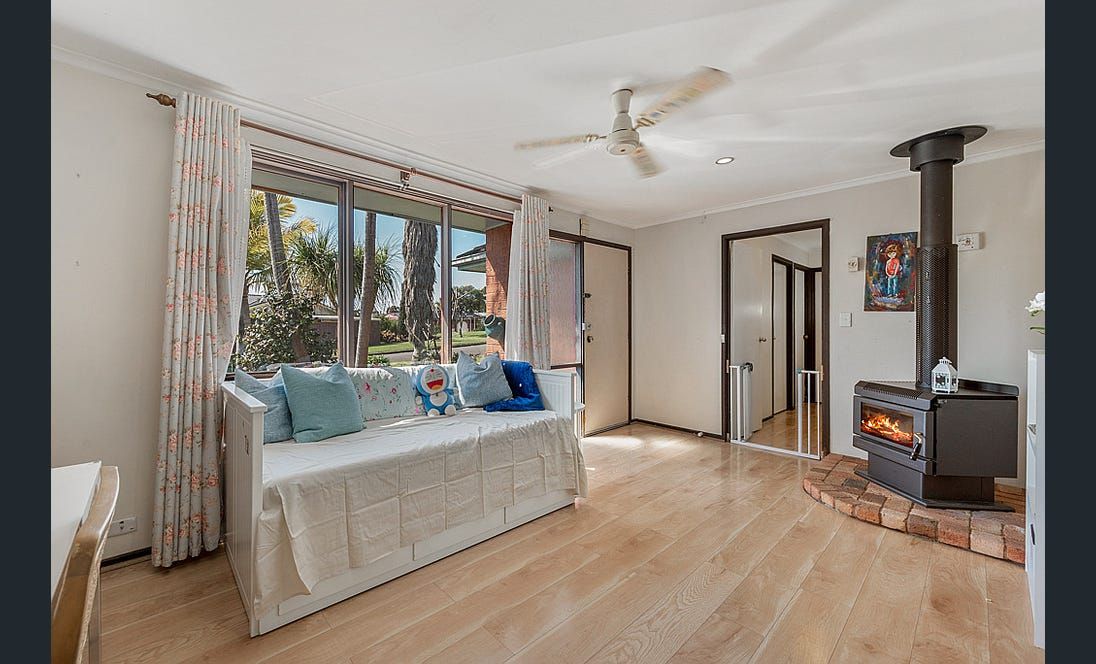 2 Burley Griffin Close, St Clair, NSW 2759