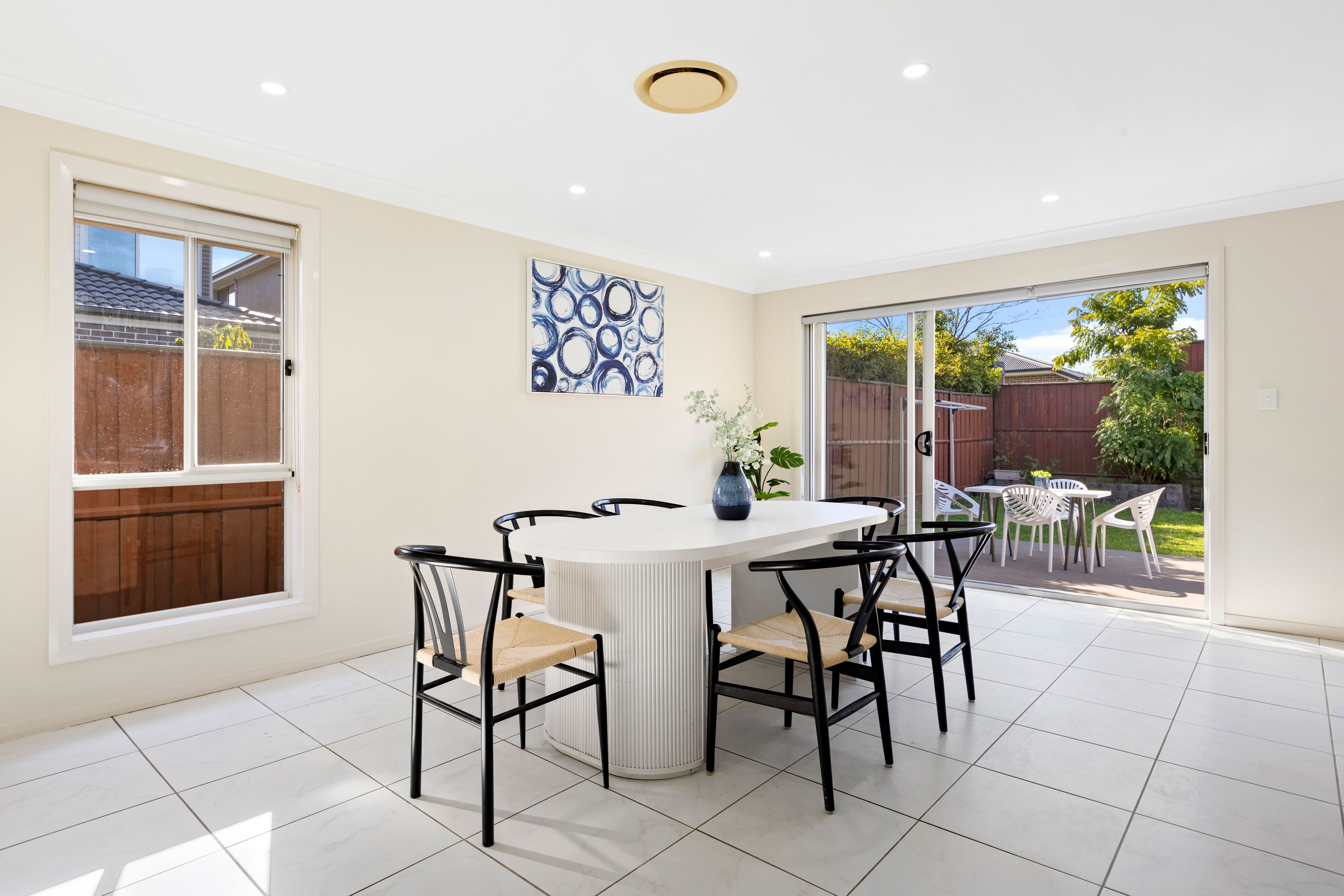 18 Jacqui Avenue — photo 9 of 15