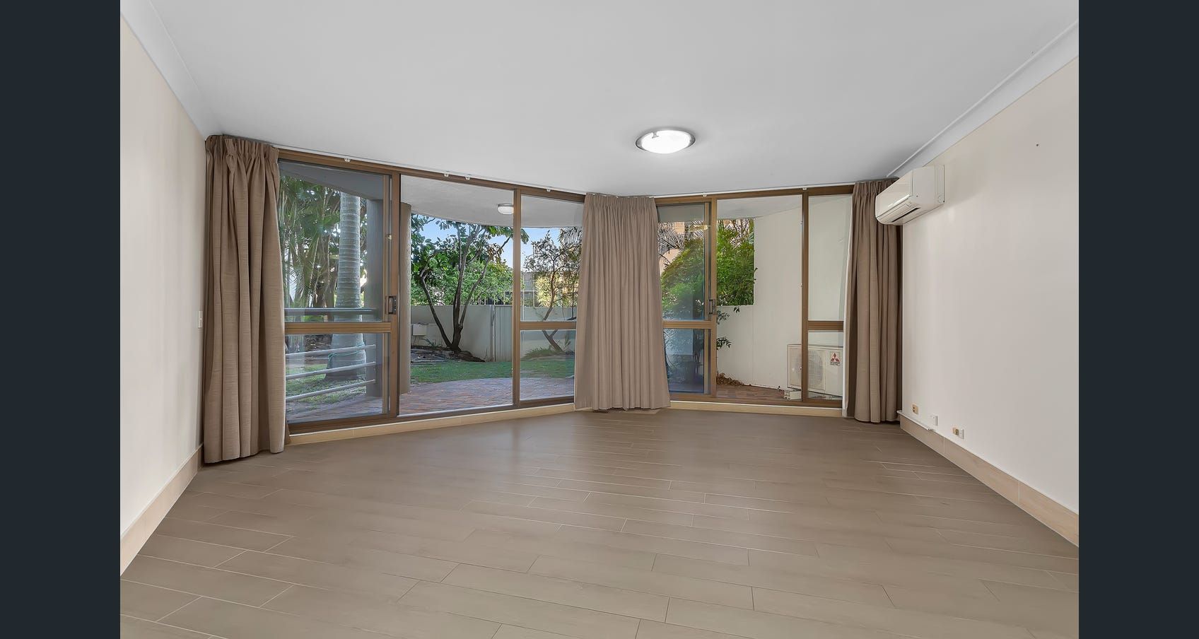 2/32 Fortescue Street — photo 3 of 10