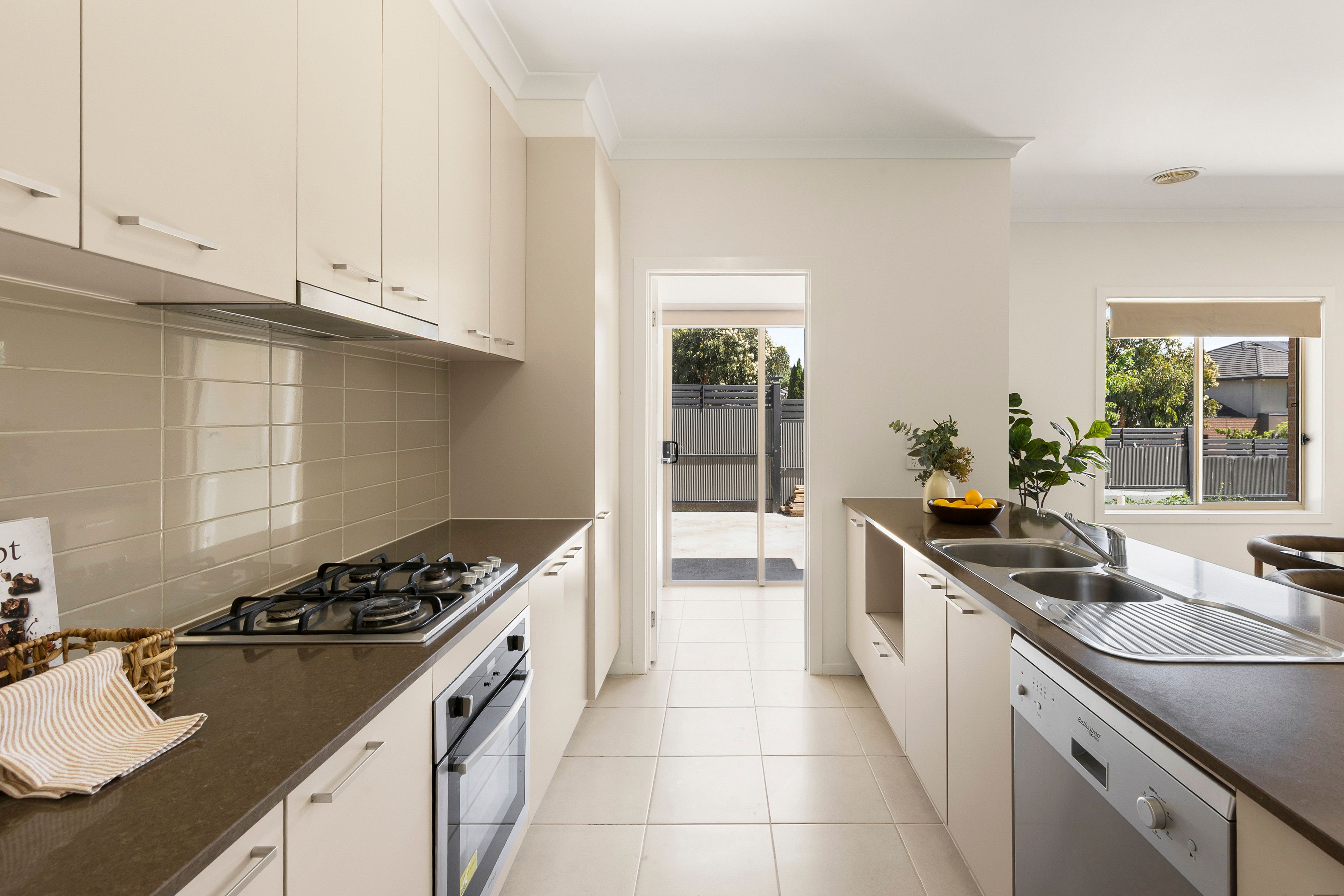 1 Nethercote Street — photo 4 of 14
