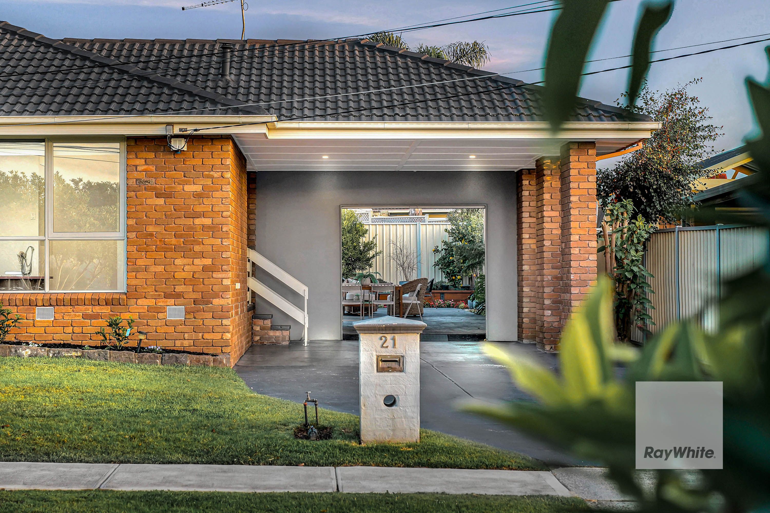 21 Bamford Avenue, Westmeadows, VIC 3049