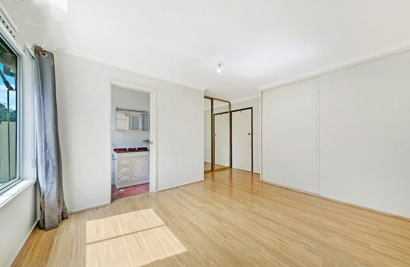 28 Banksia Street — photo 4 of 7