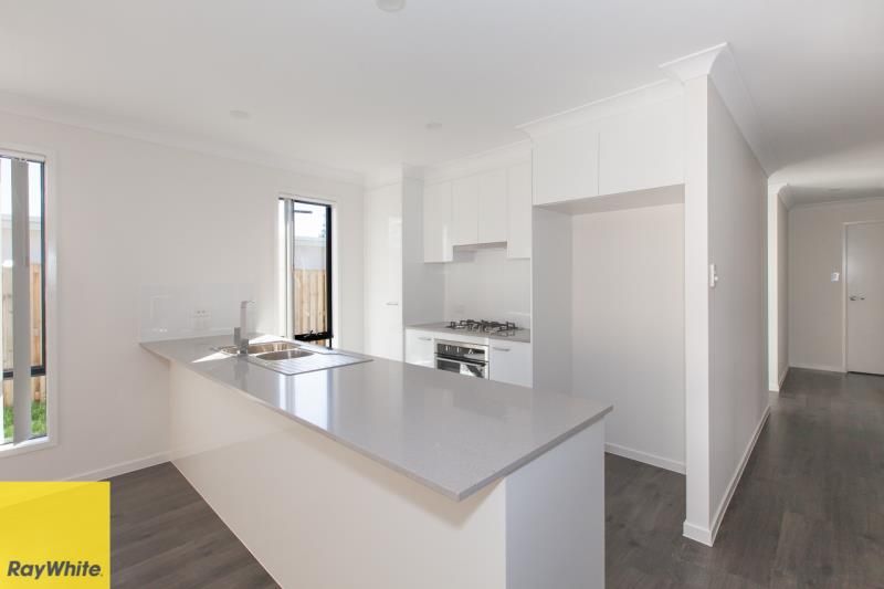 6 Sky Crescent, Pimpama, QLD 4209