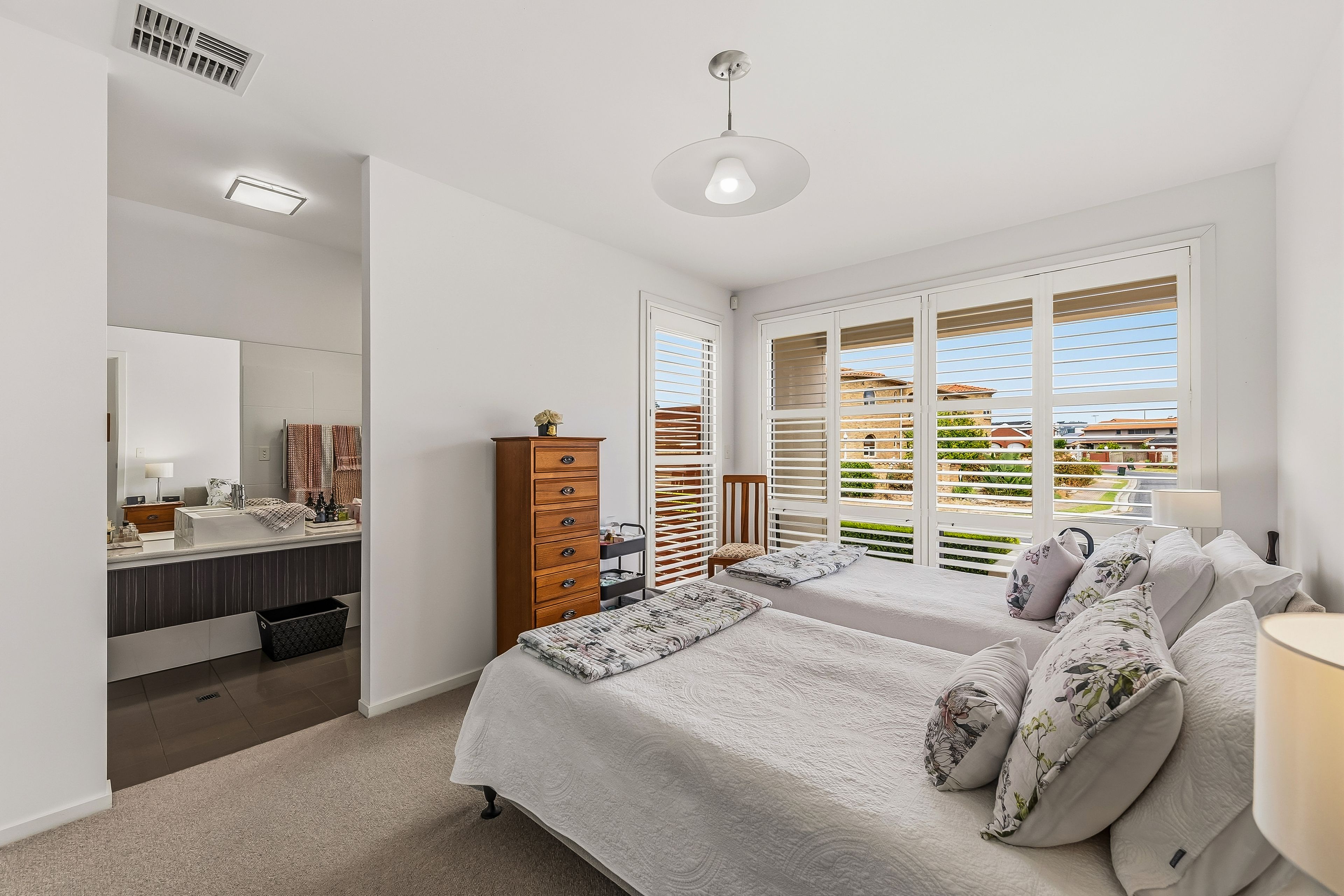 17A Sir John Marks Drive — photo 8 of 19