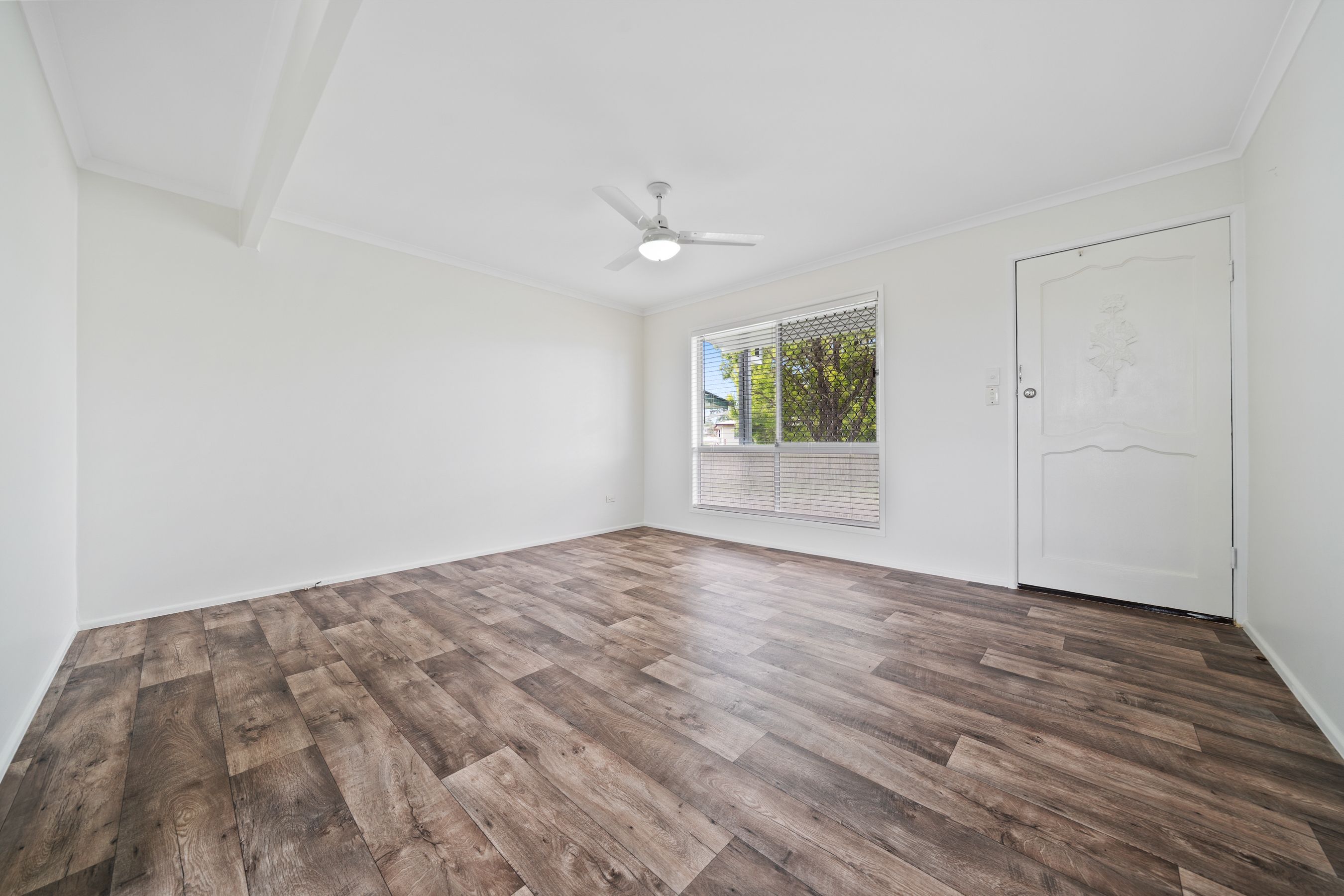 10 Mangonia Street, Raceview, QLD 4305