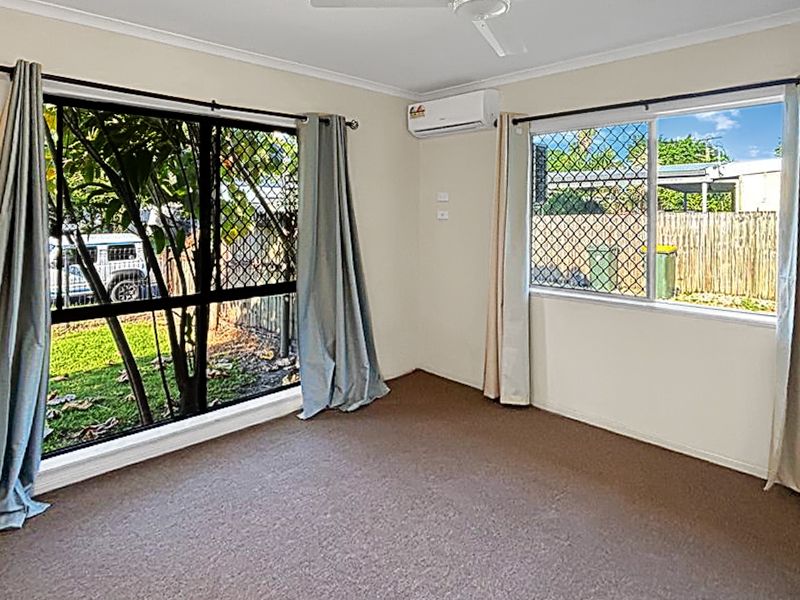 1/61 Hayward Street — photo 5 of 10