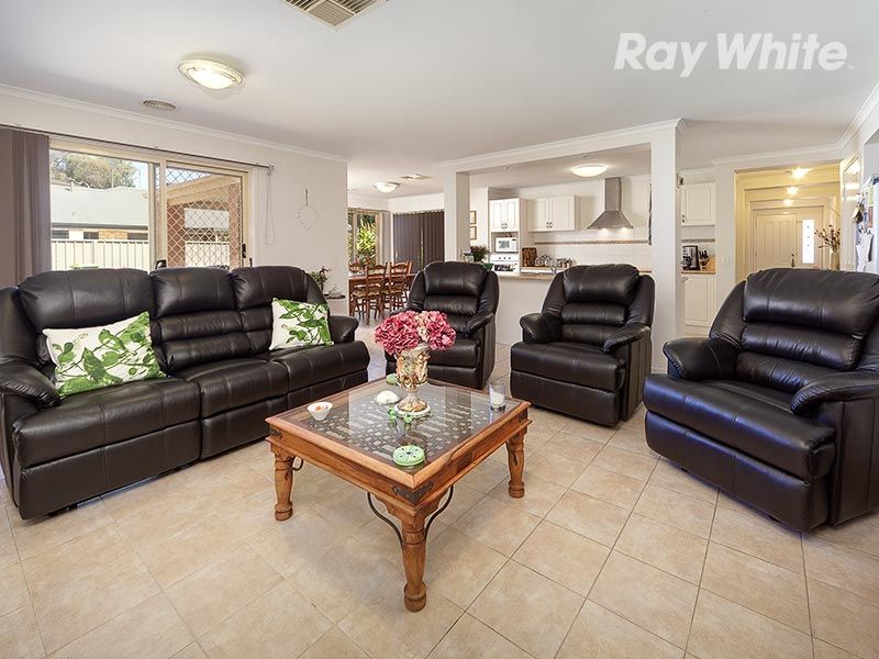 689 Pearsall Street, Hamilton Valley, NSW 2641