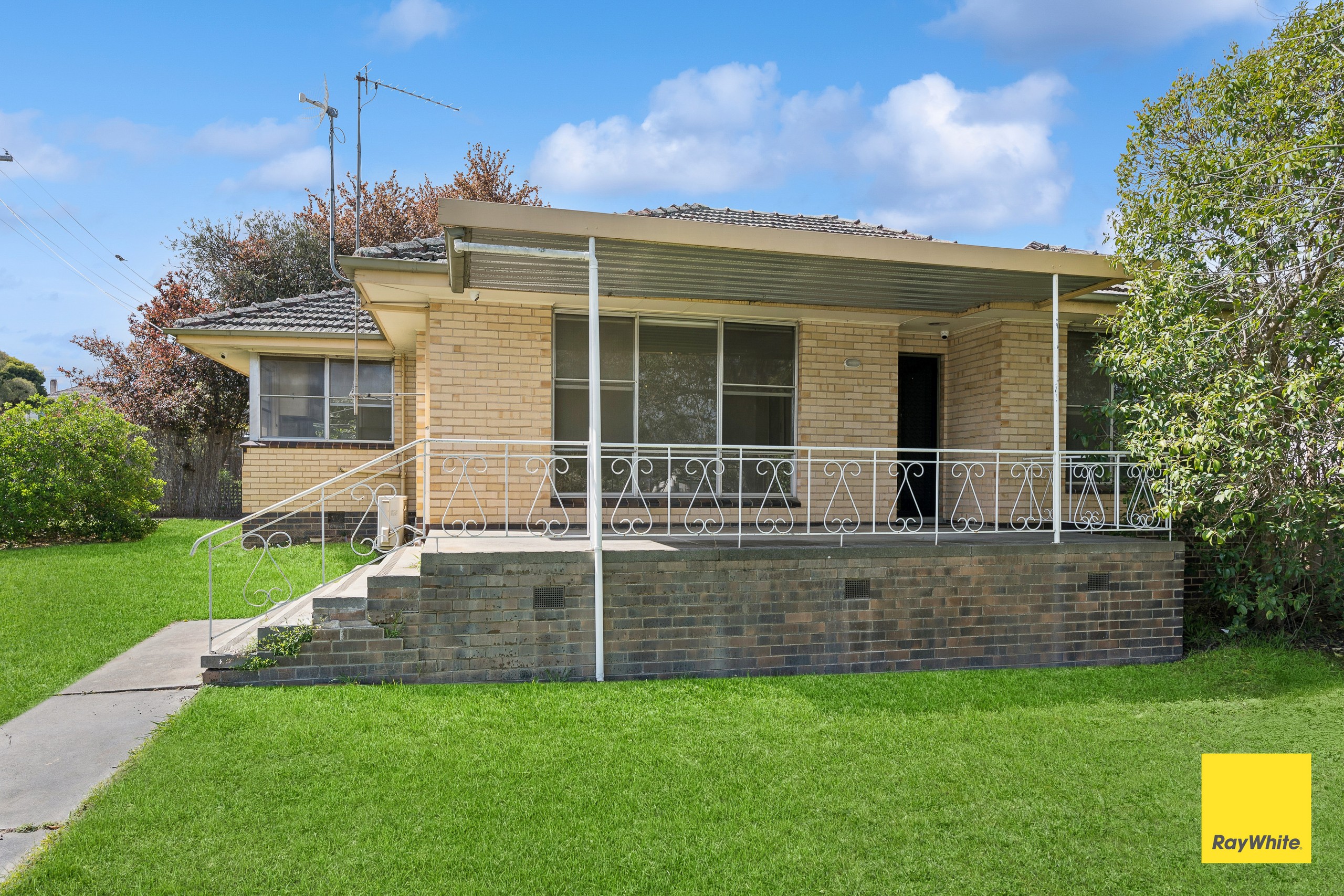 325 High Street, Kangaroo Flat, VIC 3555