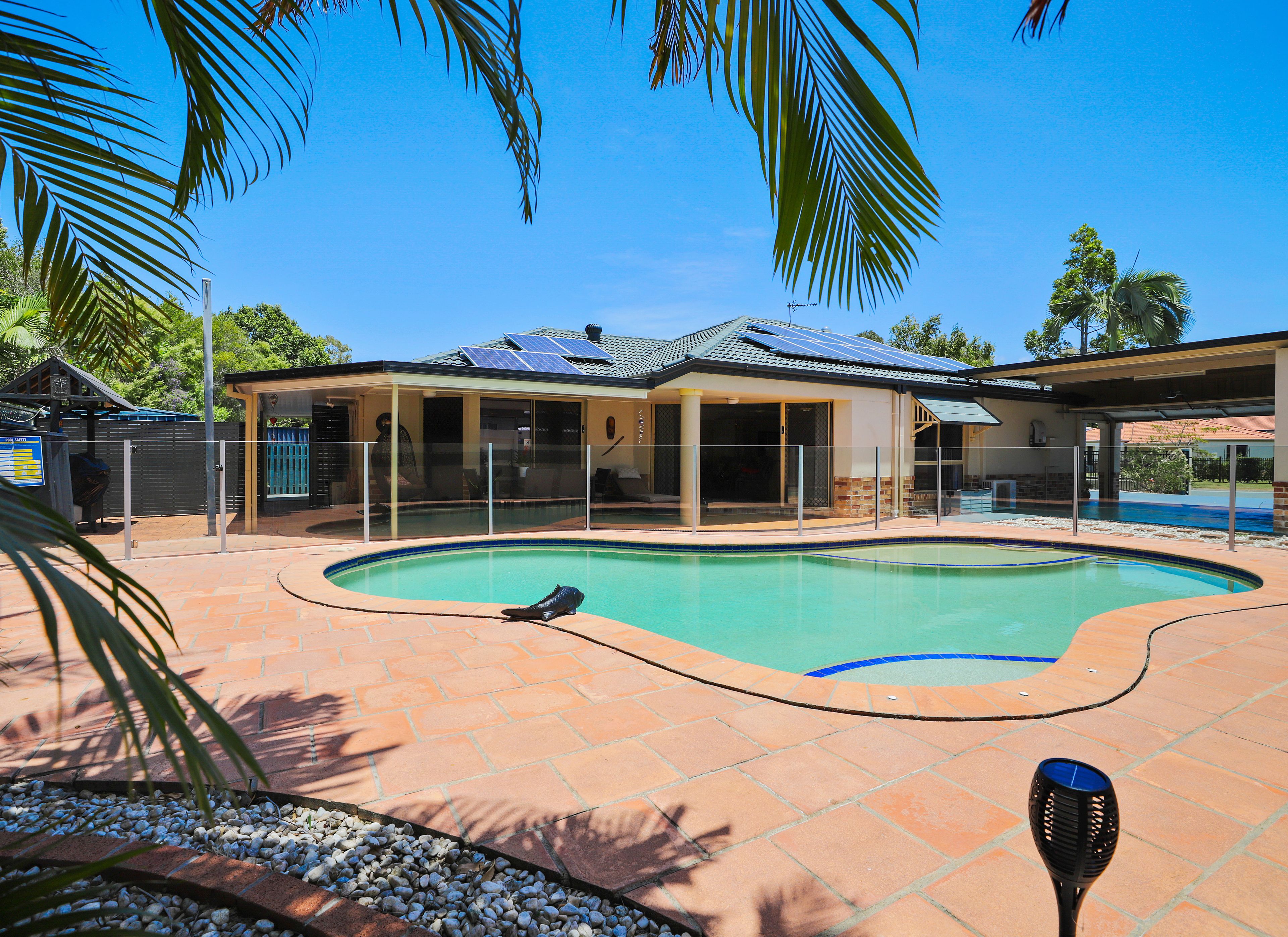122 Swanton Drive, Mudgeeraba, QLD 4213