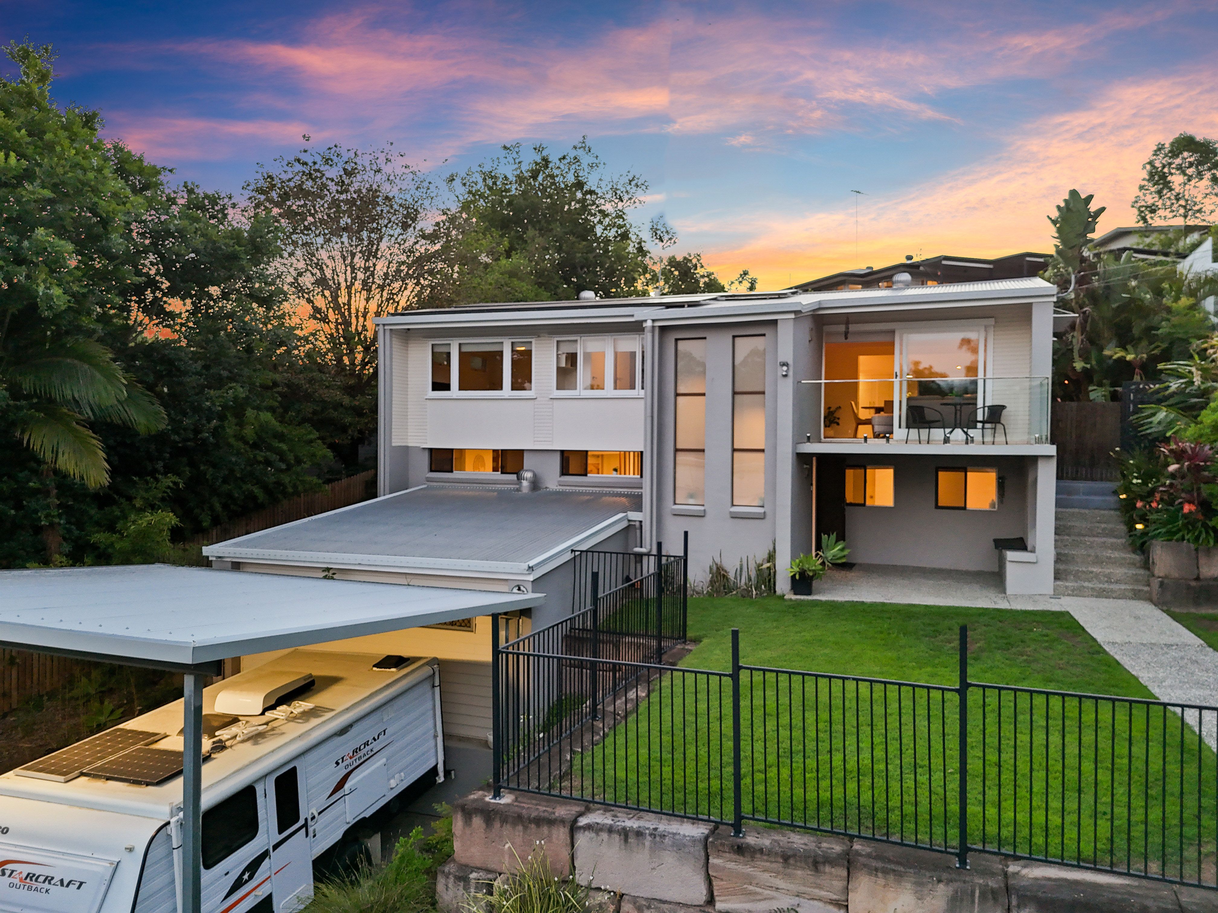 17 Belvedere Street, Tarragindi, QLD 4121