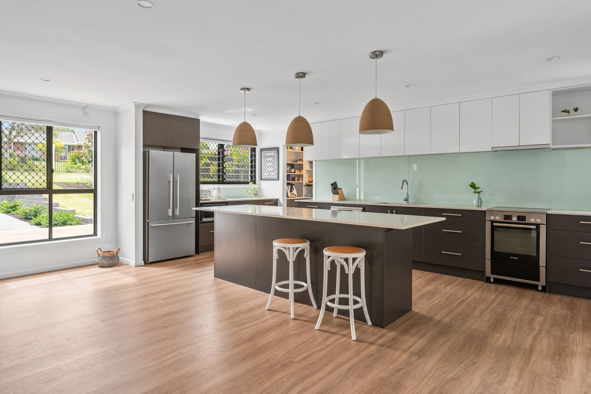 33 Sandringham Drive — photo 8 of 30