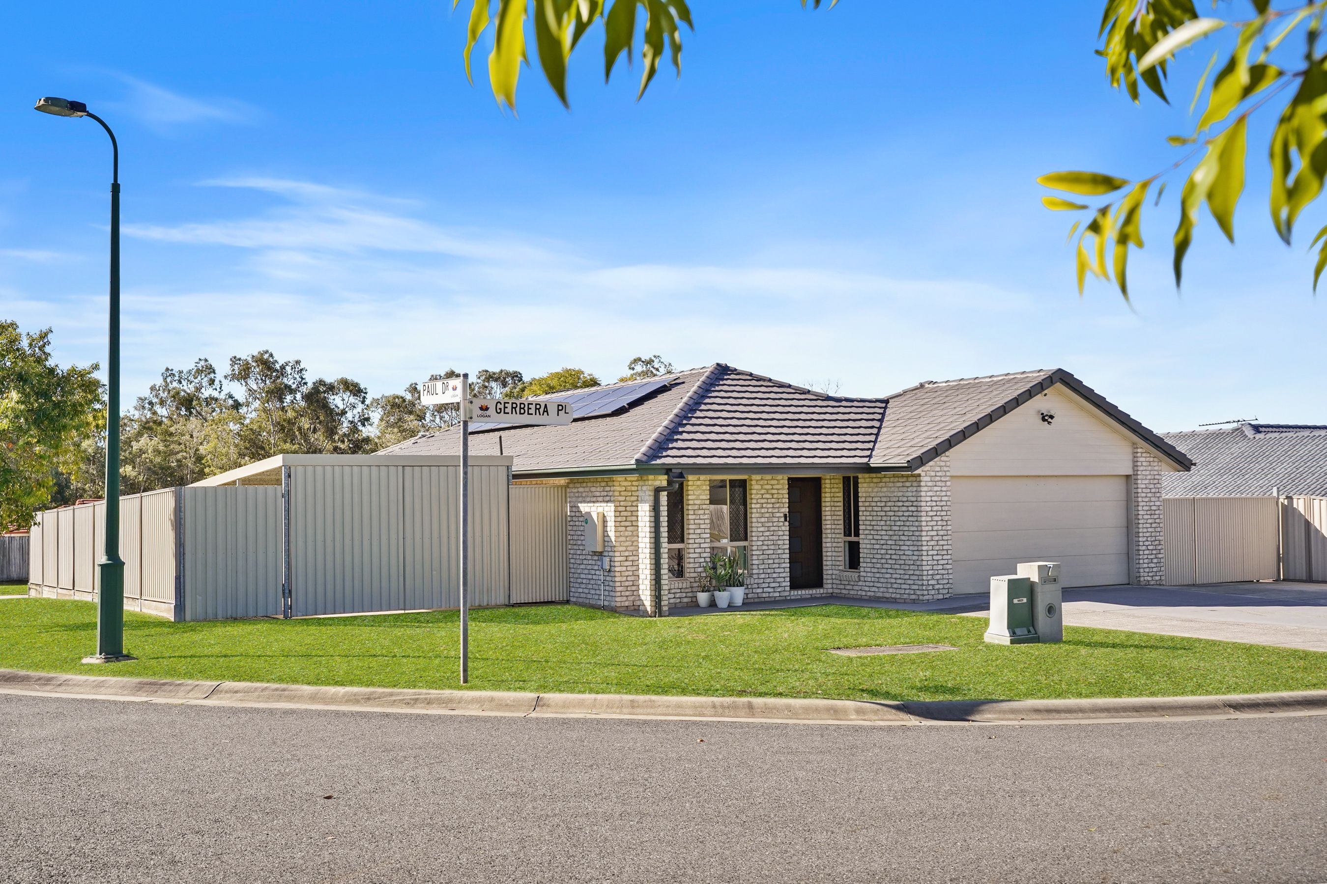 7 Gerbera Place, Regents Park, QLD 4118
