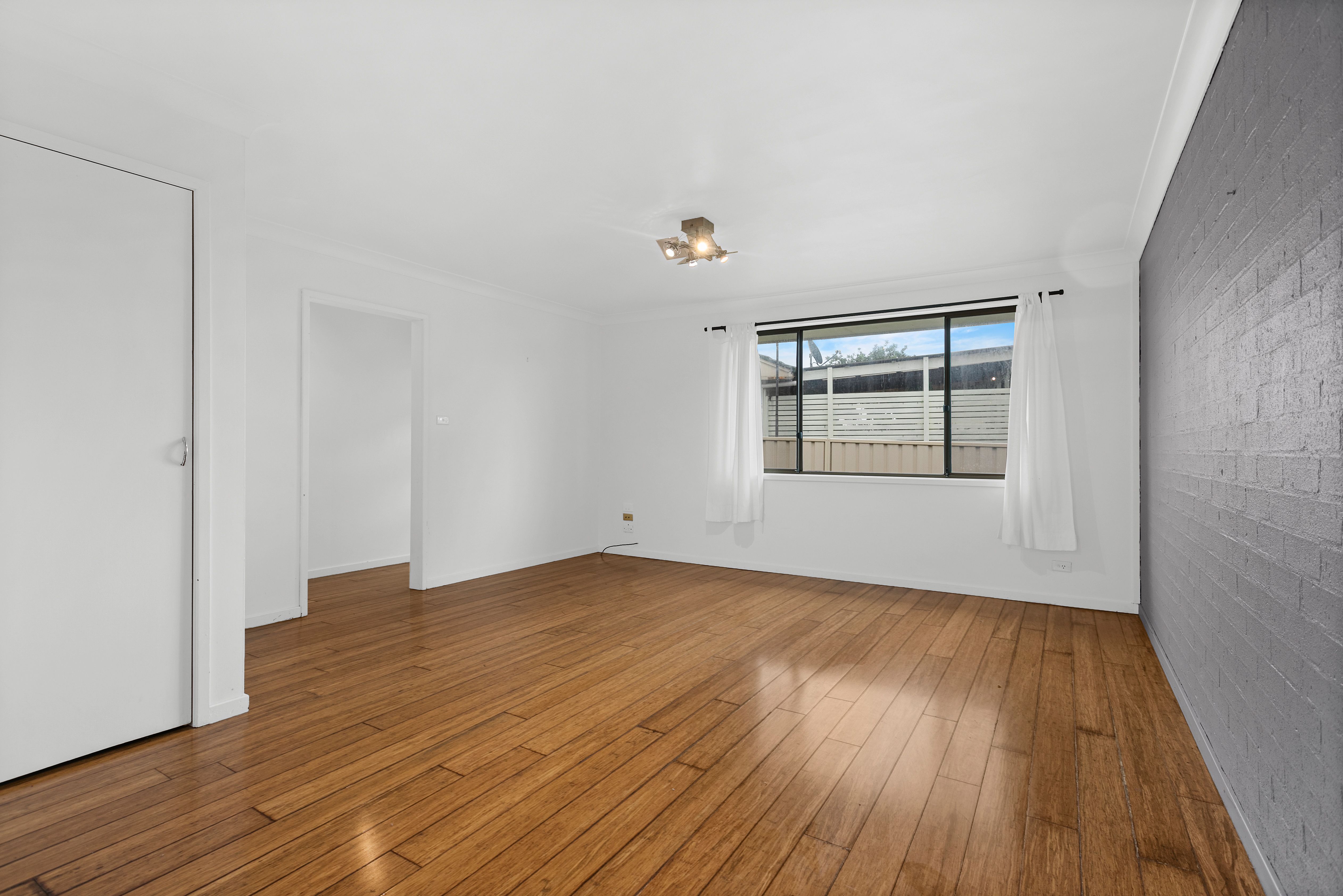 1/29 Girraween Avenue, Lake Illawarra, NSW 2528
