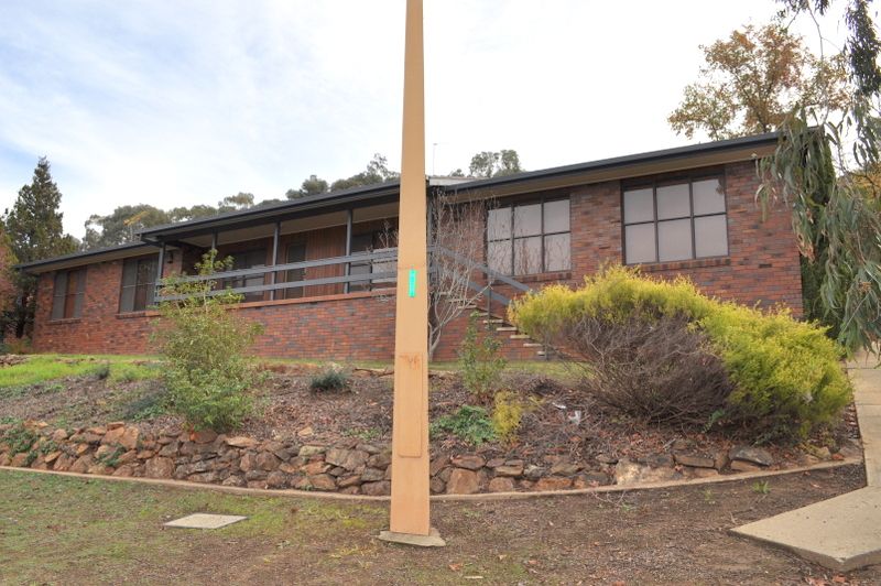 33 Henwood Avenue, Kooringal, NSW 2650