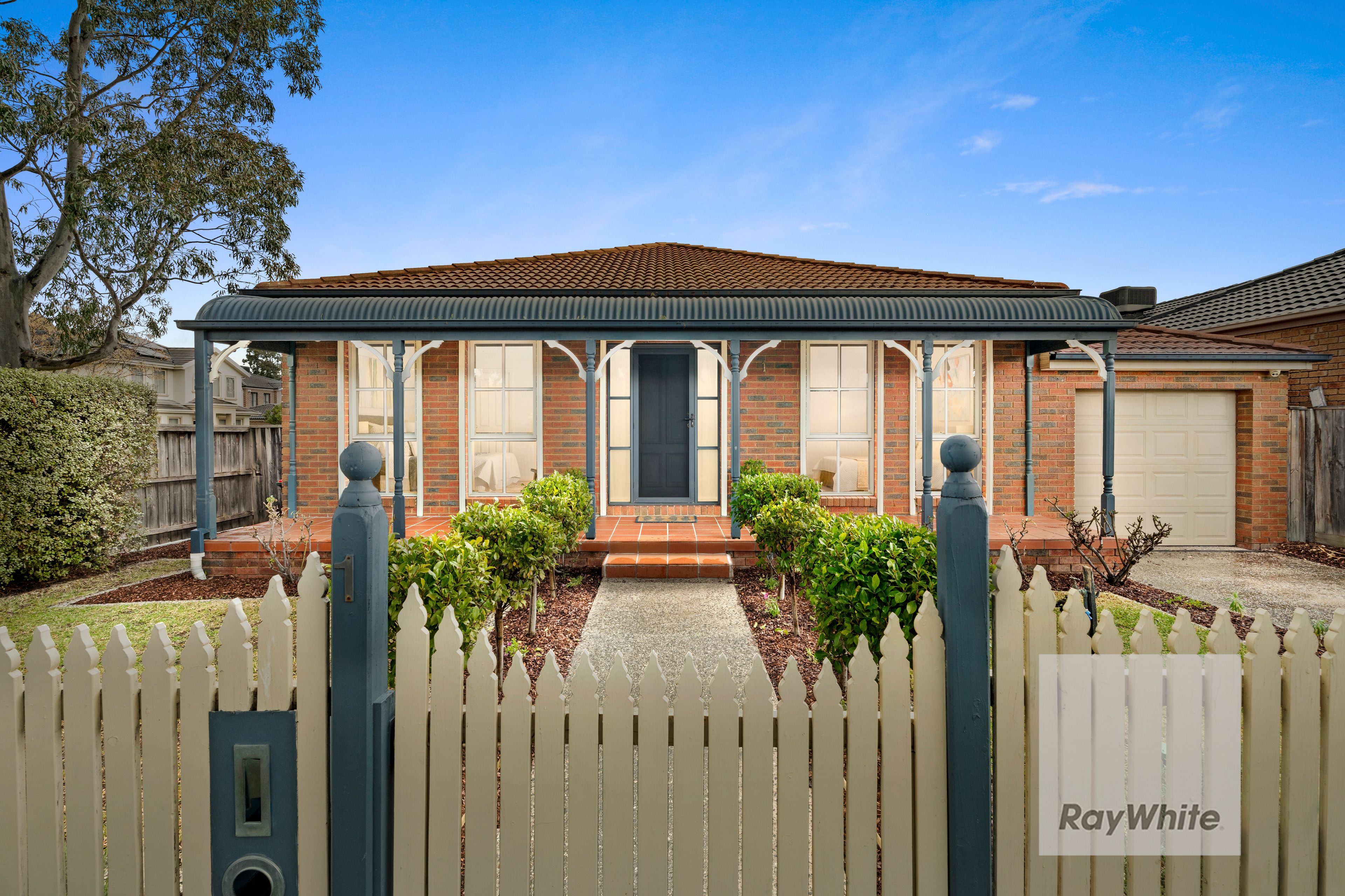 1 Gleditsia Way — photo from Ray White Bundoora