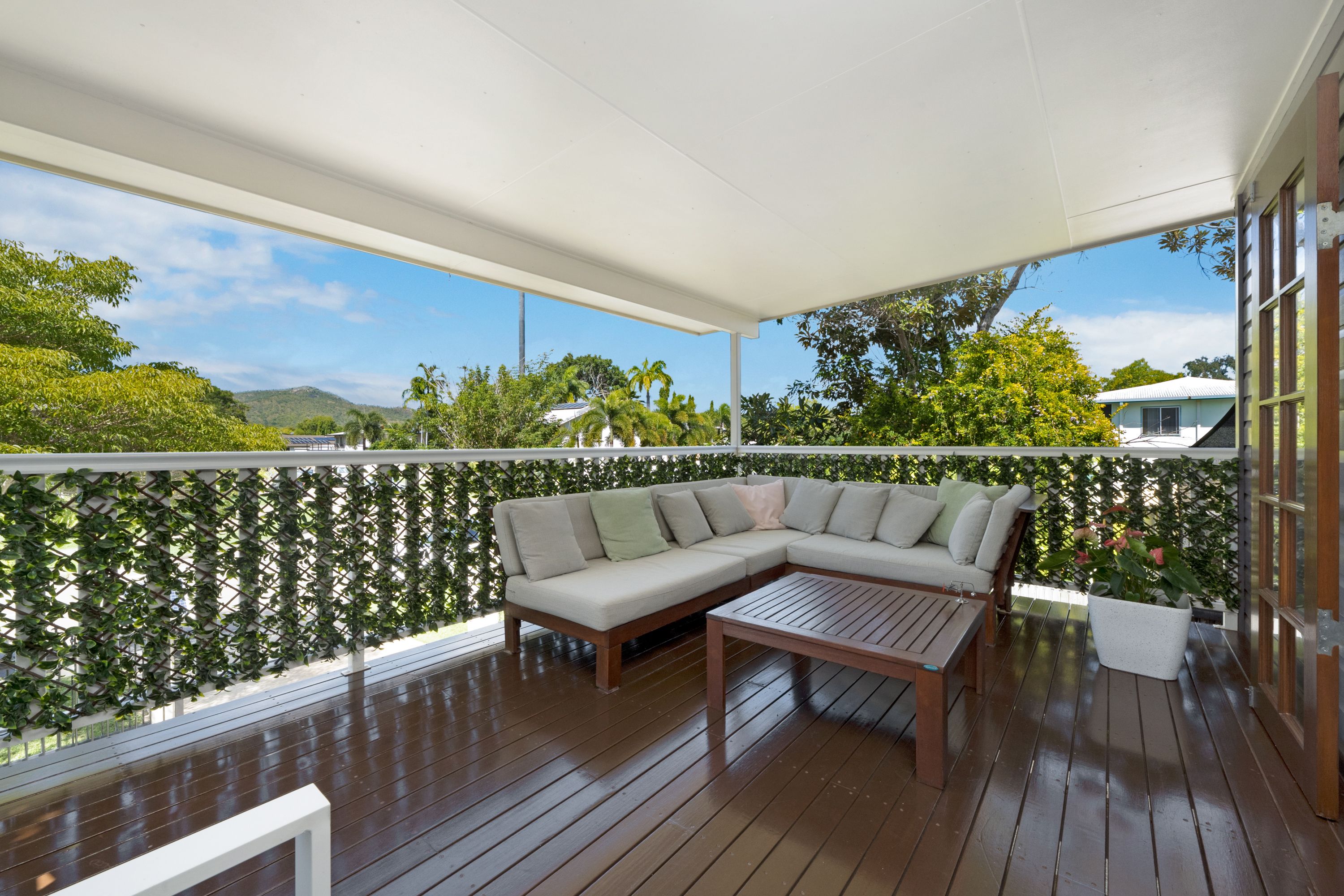 10 Malbon Road, Kirwan, QLD 4817
