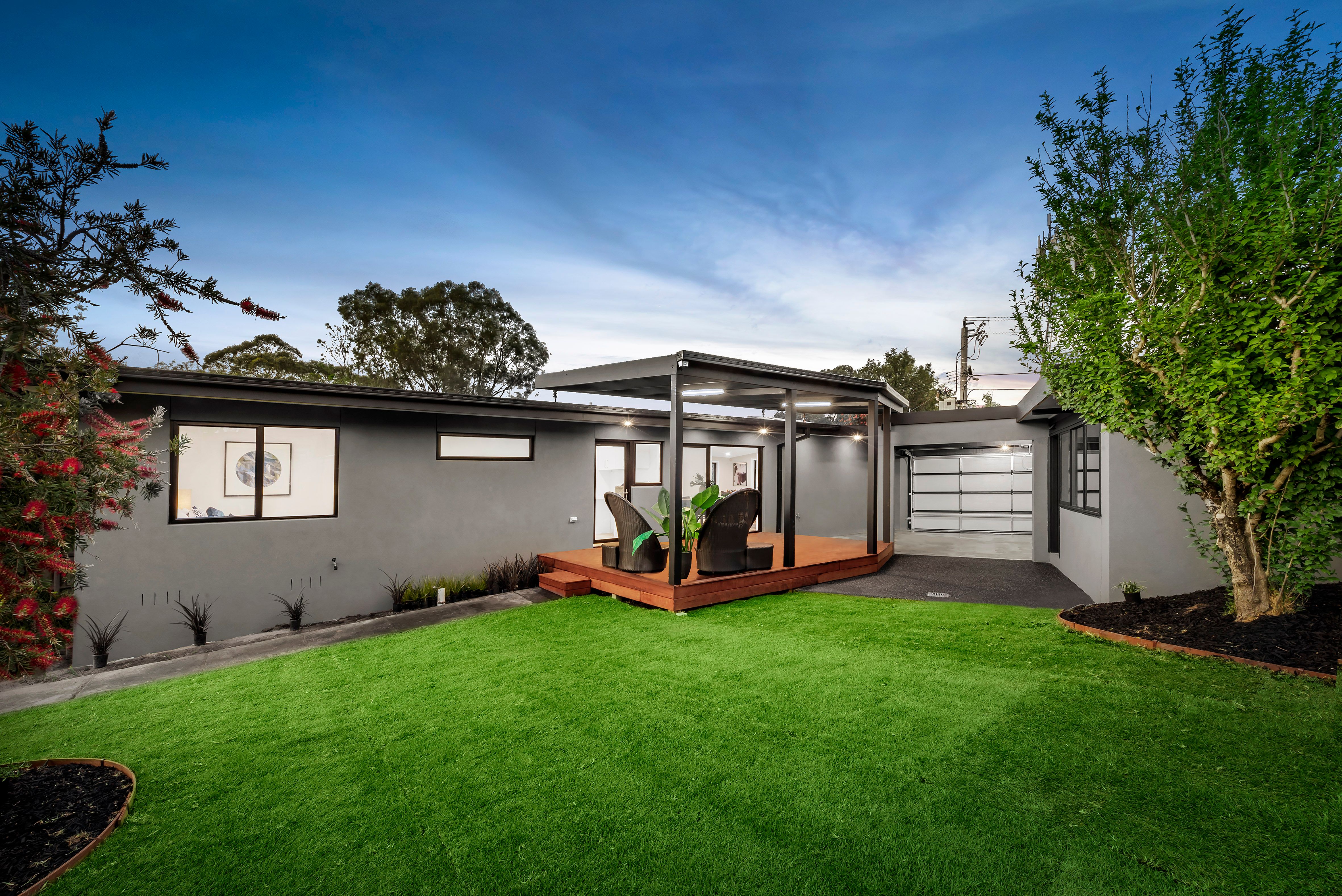 6 Lynwood Crescent — photo 13 of 13