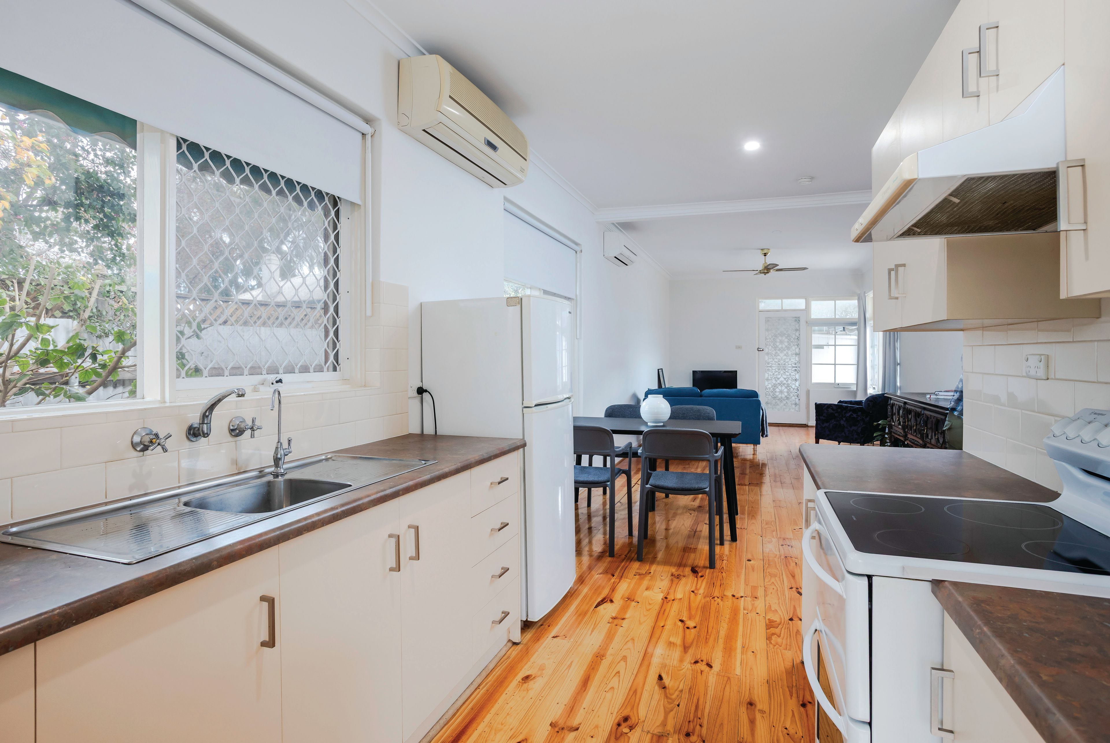 5/16 Scarborough Street — photo 10 of 22