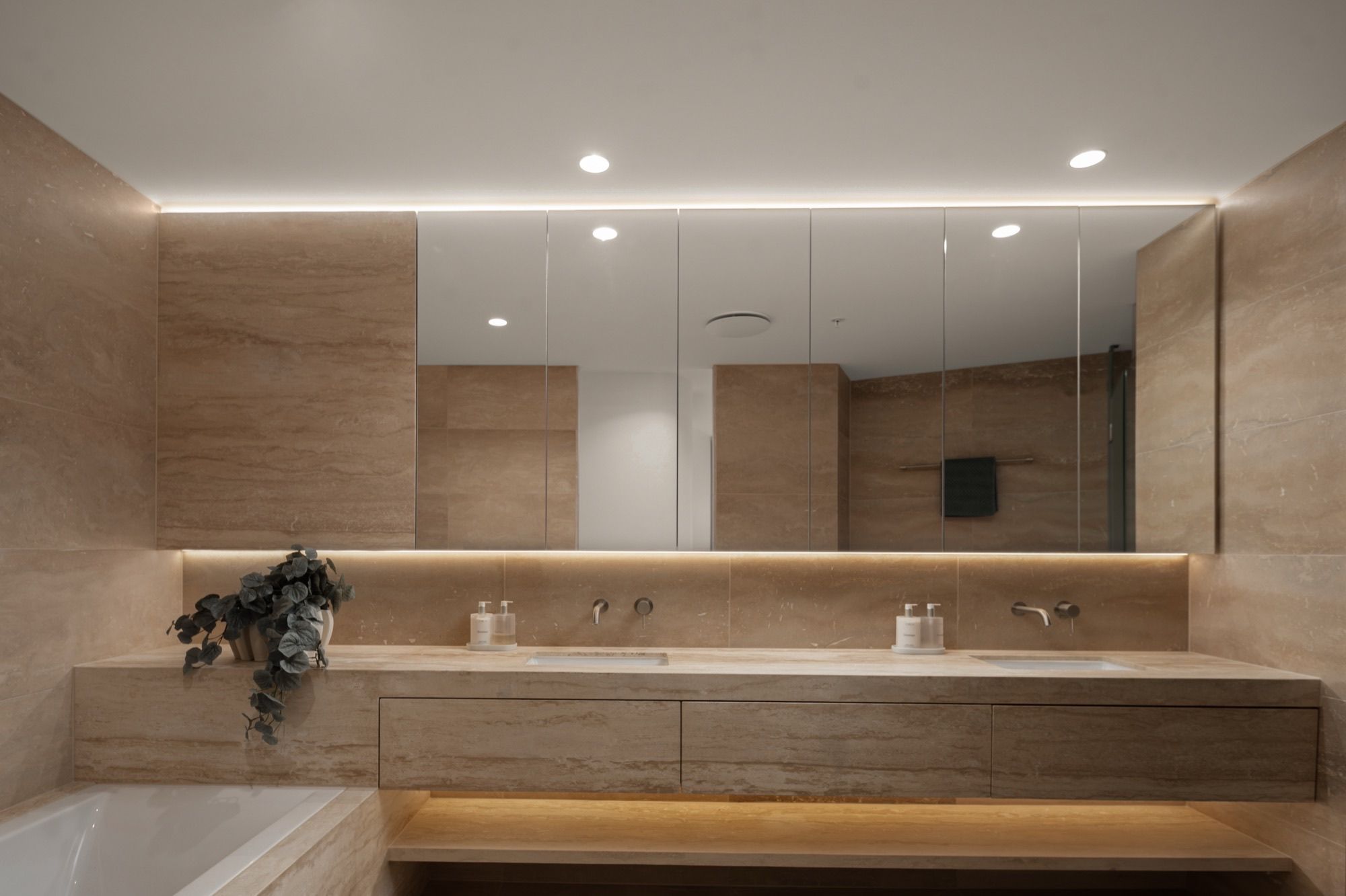 2402/8 River Terrace — photo 15 of 25