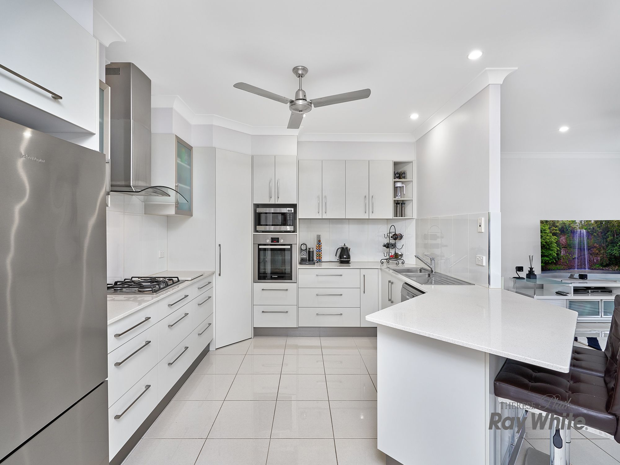 11 Lockyer Crescent, Bentley Park, QLD 4869