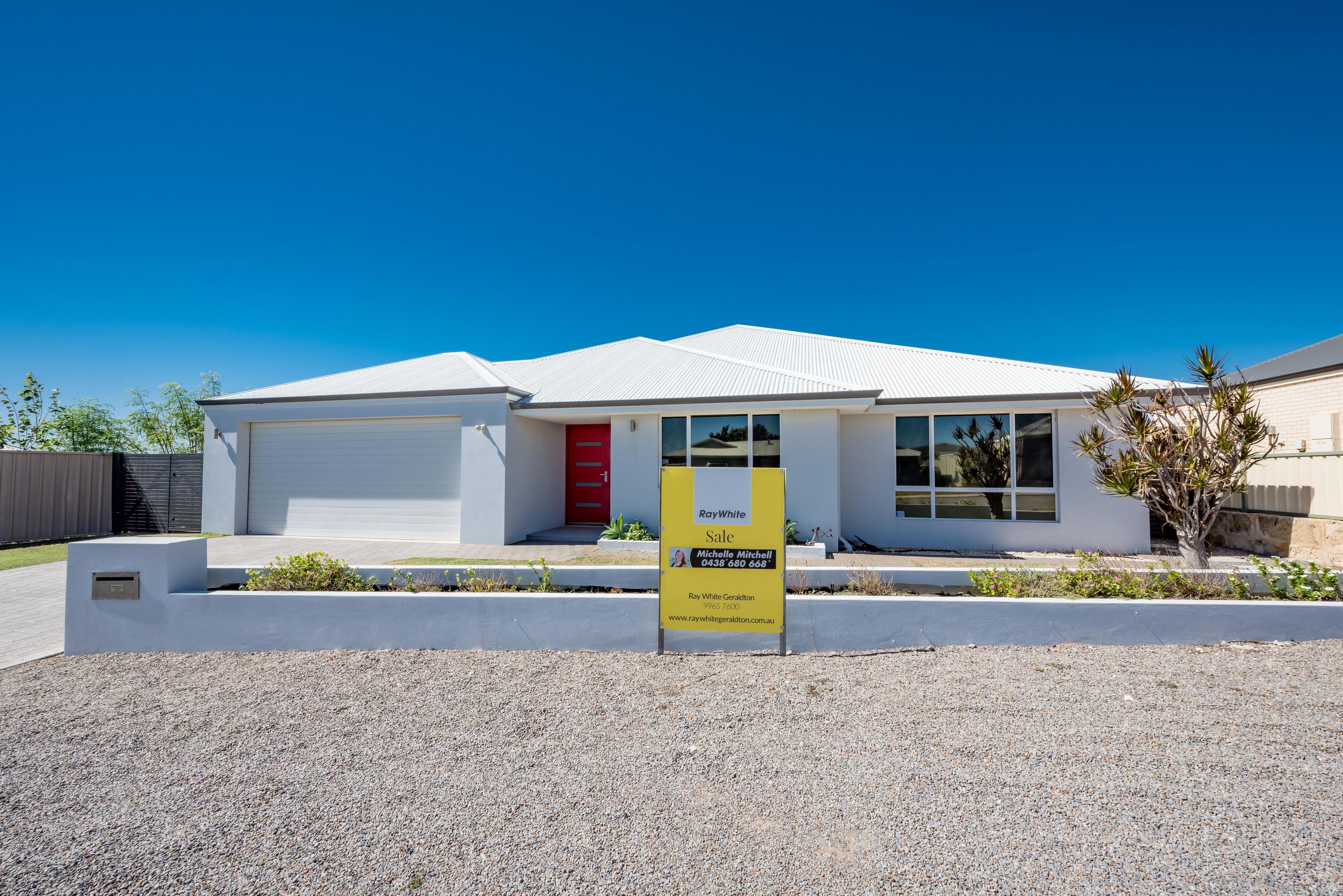 10 Doreen Pass, Wandina, WA 6530