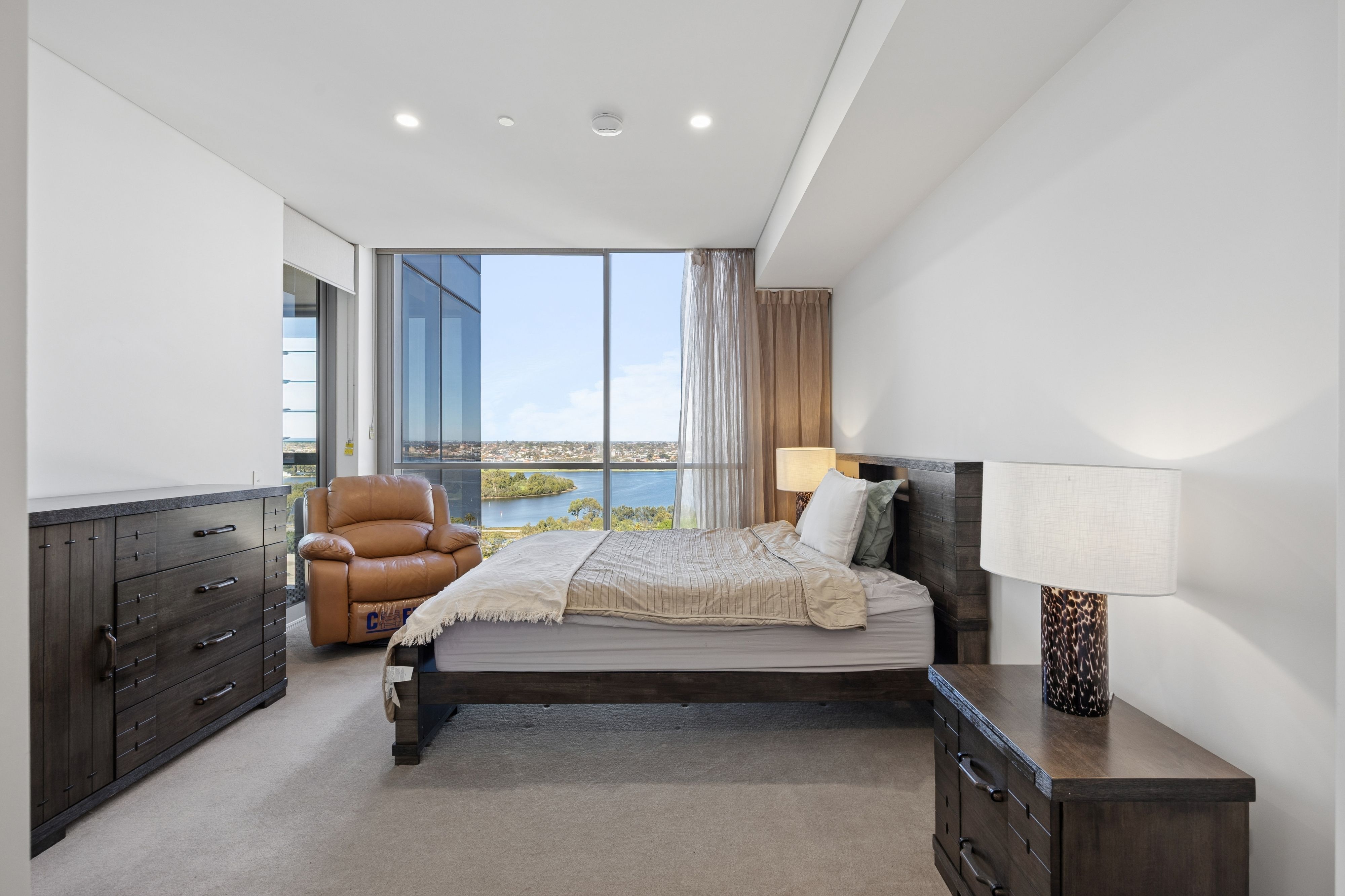 1707/8 Adelaide Terrace — photo 8 of 25
