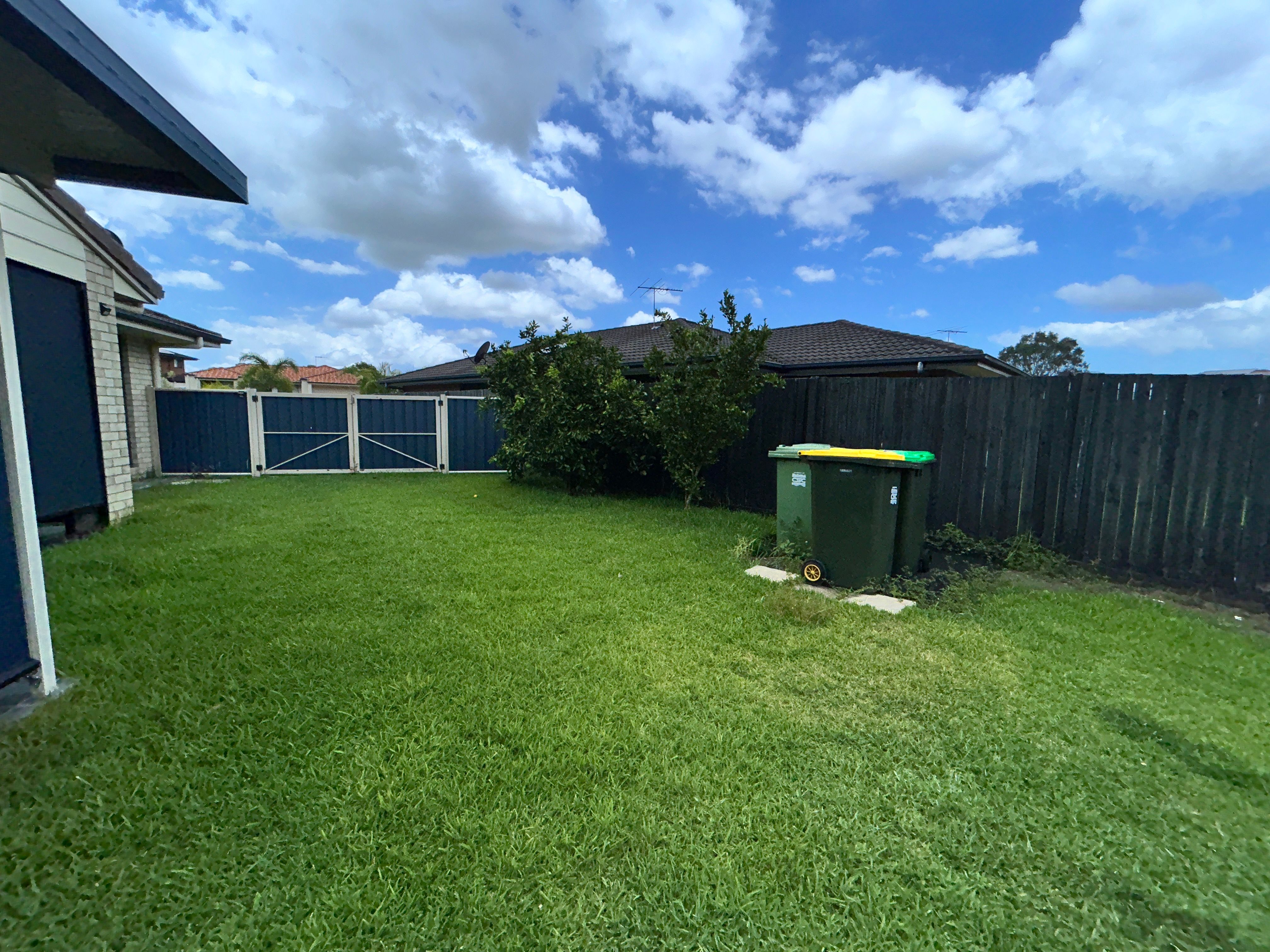 73 Hollywood Avenue — photo 29 of 30