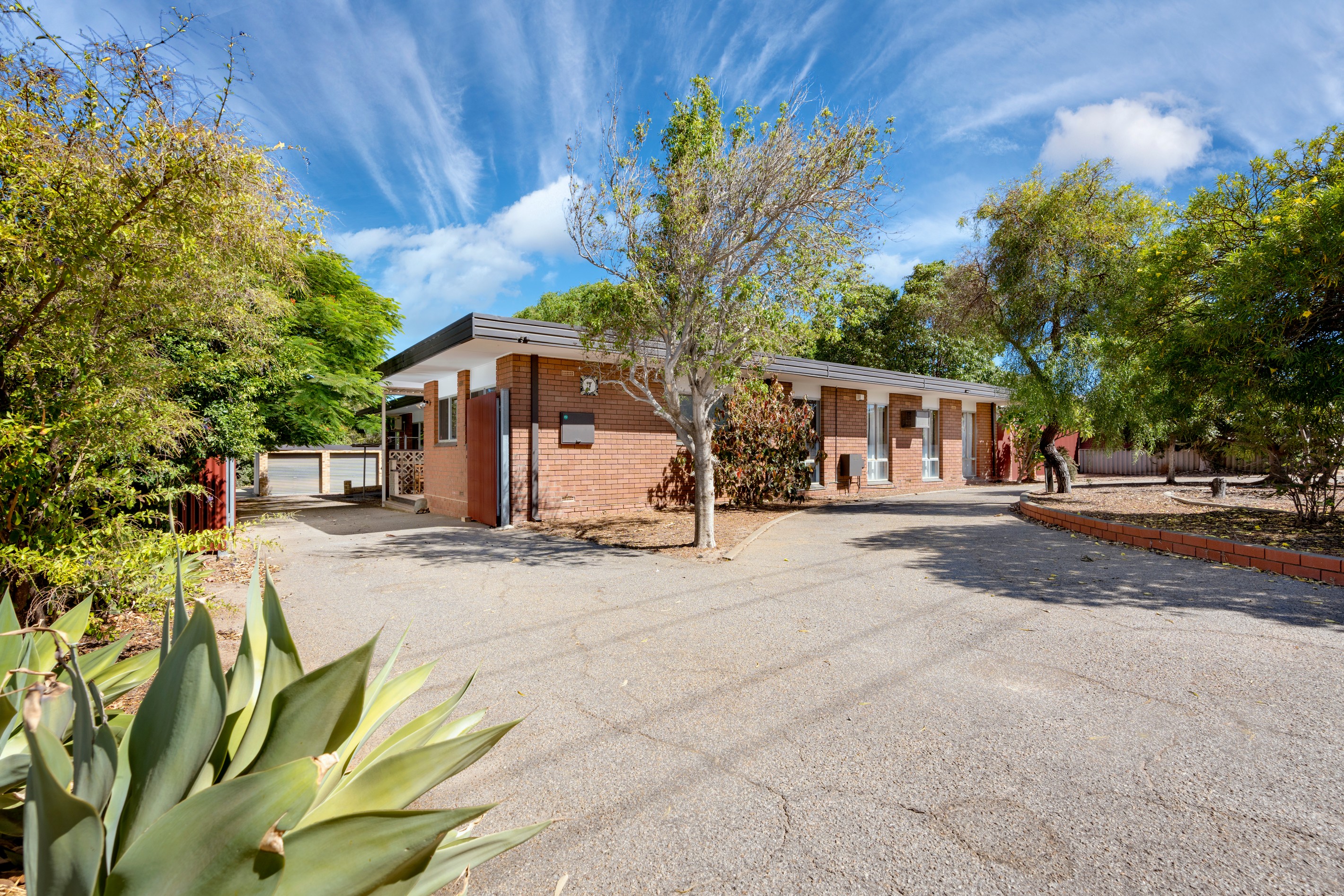 7 Alexander Drive, Glenfield, WA 6532