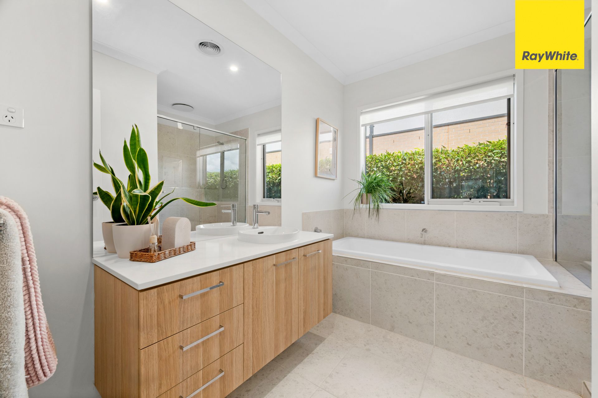 22 Doolans Street — photo 17 of 27