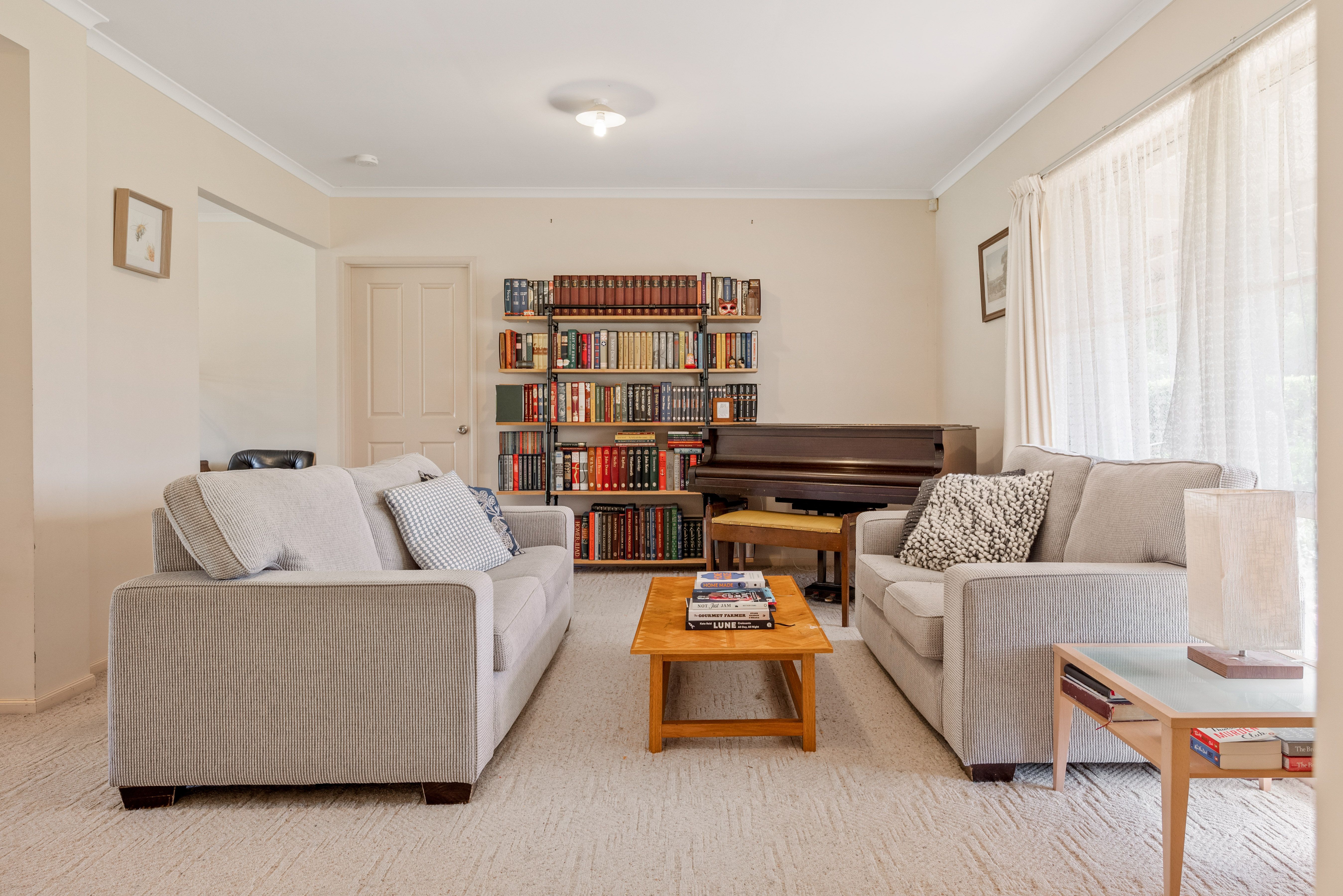 30 Hansens Road, Minto Heights, NSW 2566 Sold House Ray White