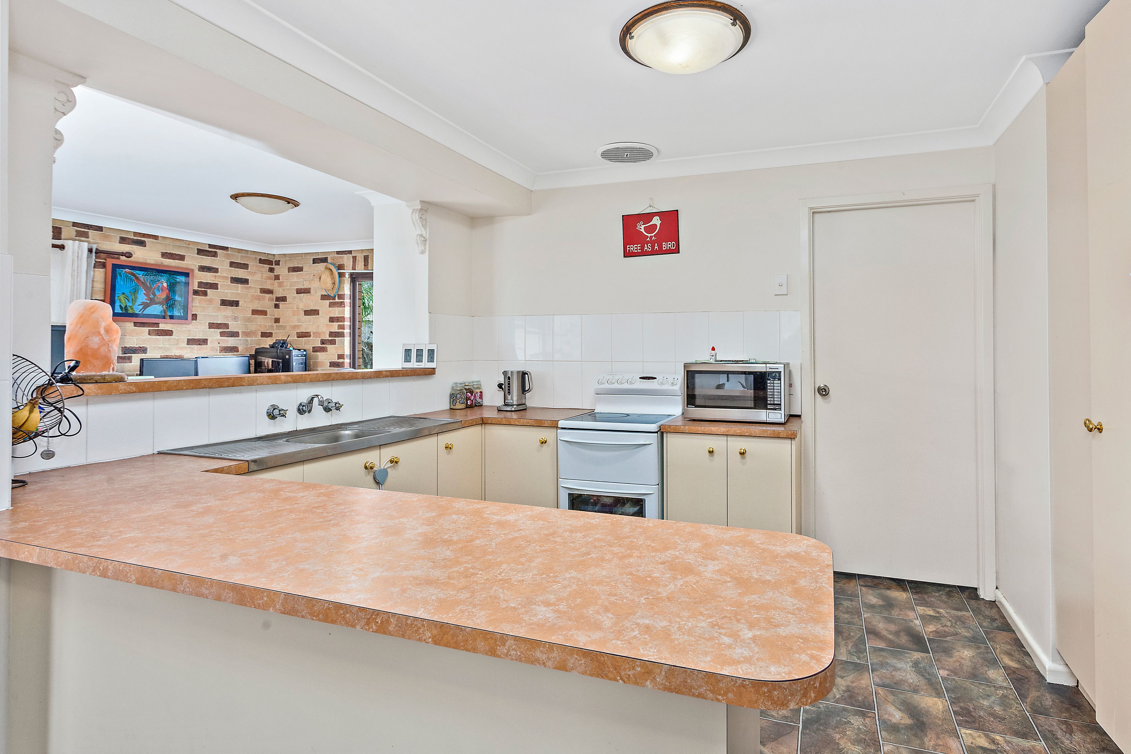 14 Government Road, Oak Flats, NSW 2529