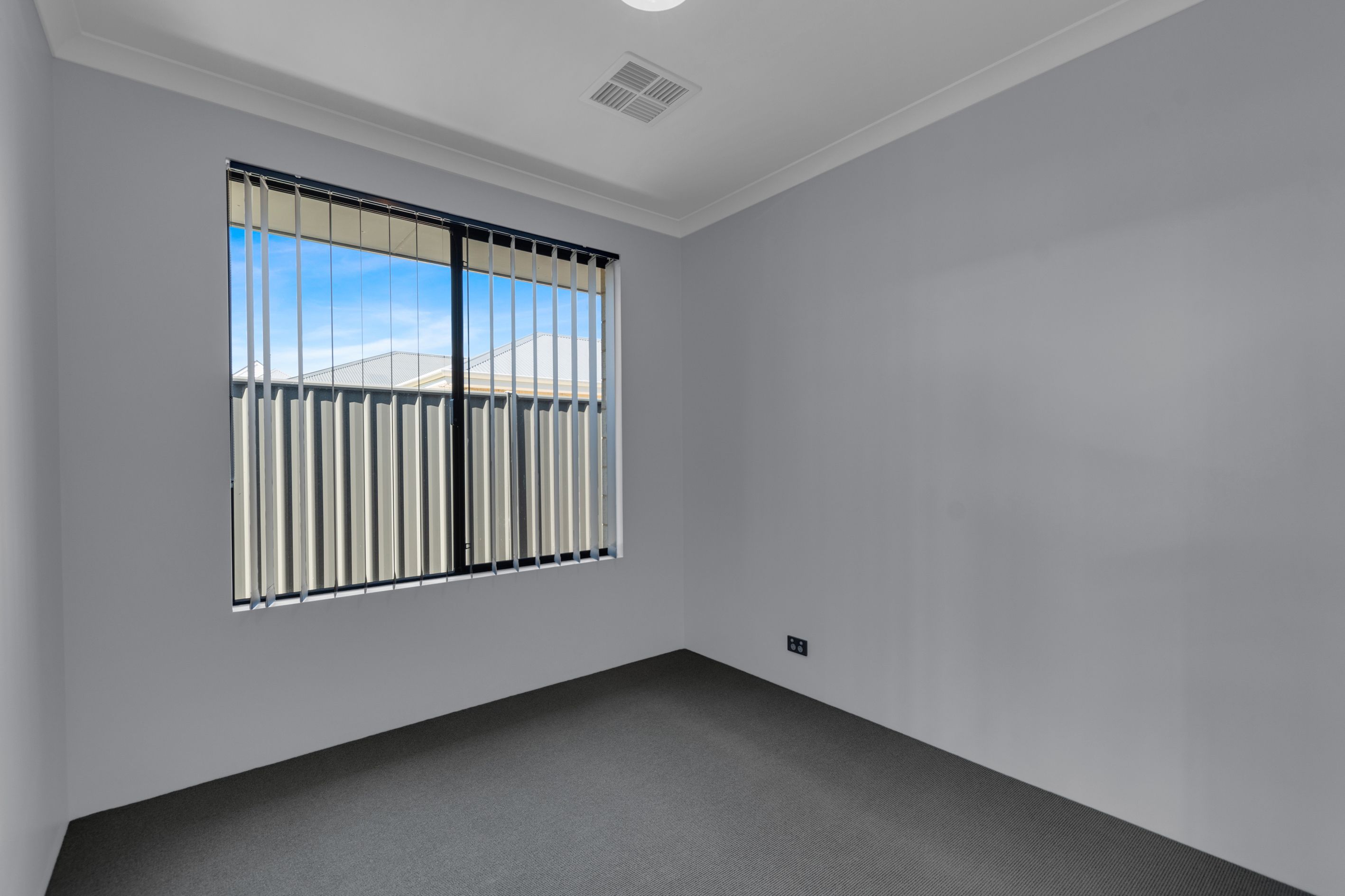 16 Callabonna Esplanade — photo 15 of 19
