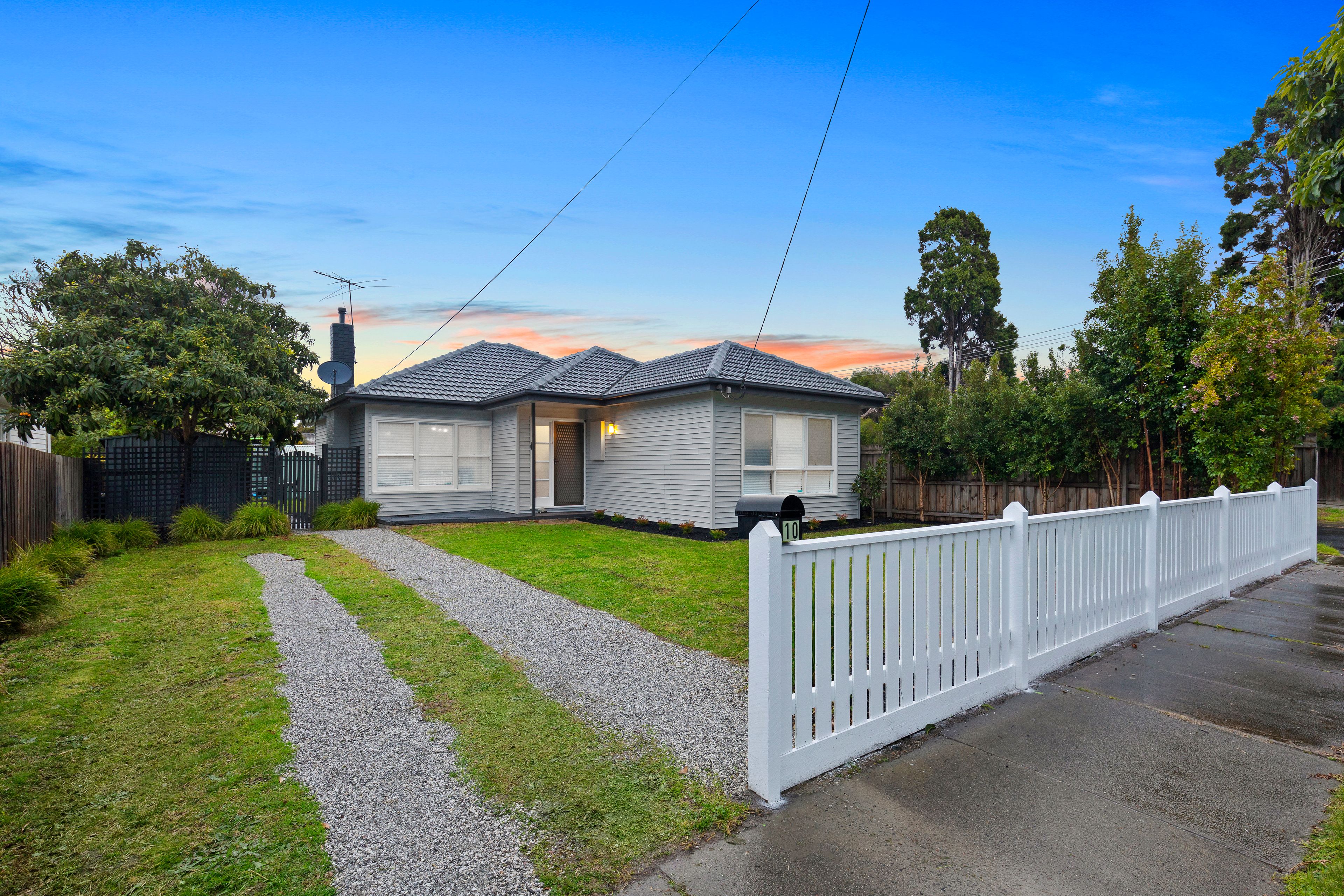 10 Cox Street, Cheltenham, VIC 3192