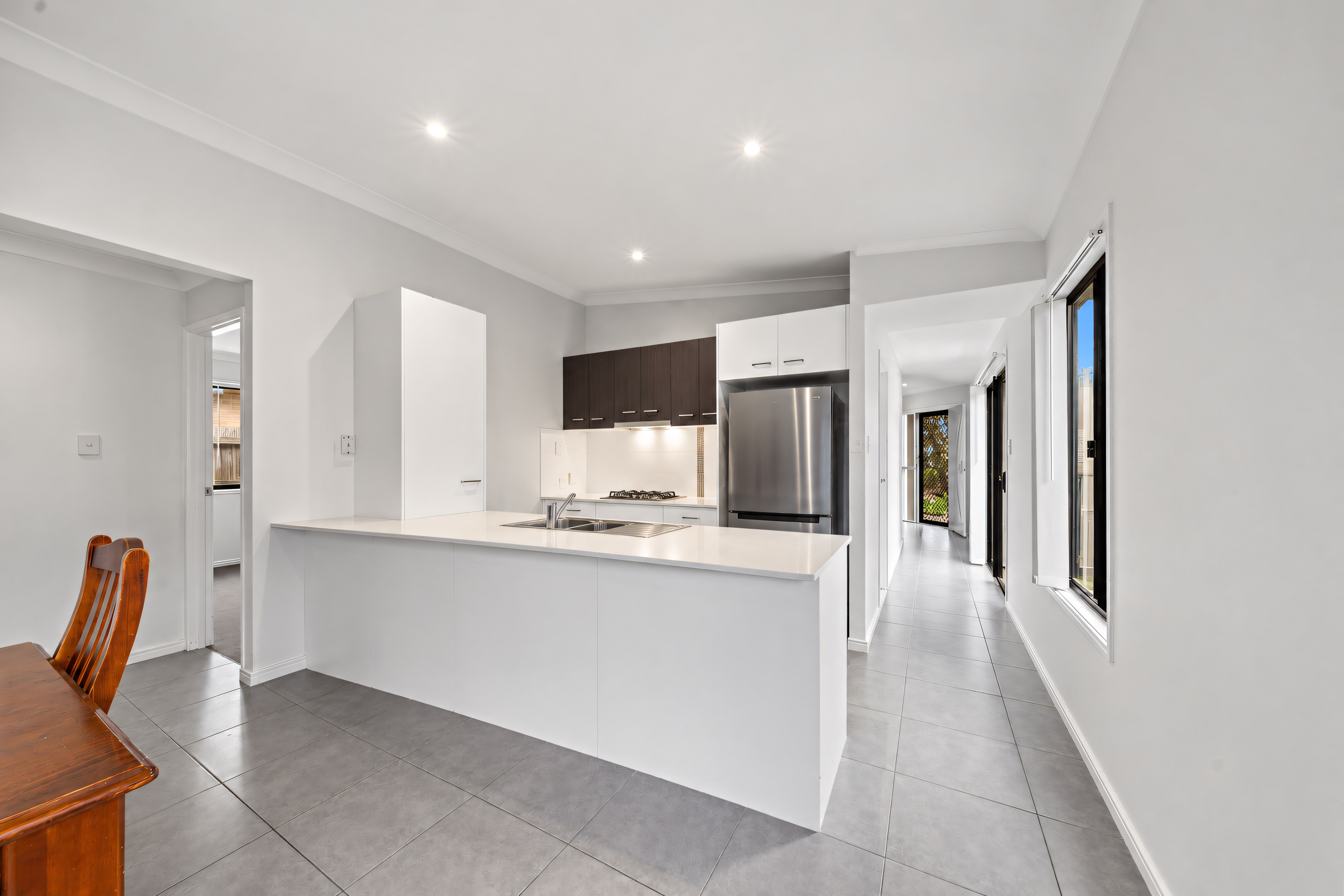 108 Huntley Crescent — photo 5 of 12
