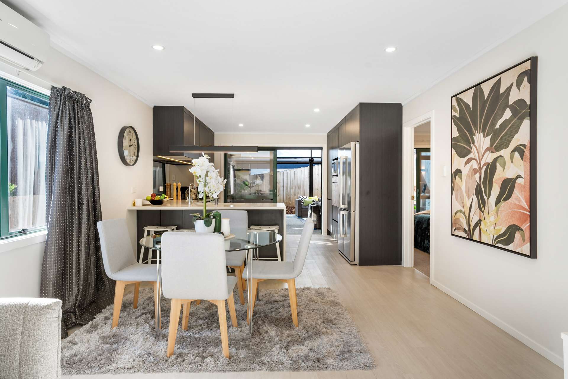 78A Queenstown Road photo 0