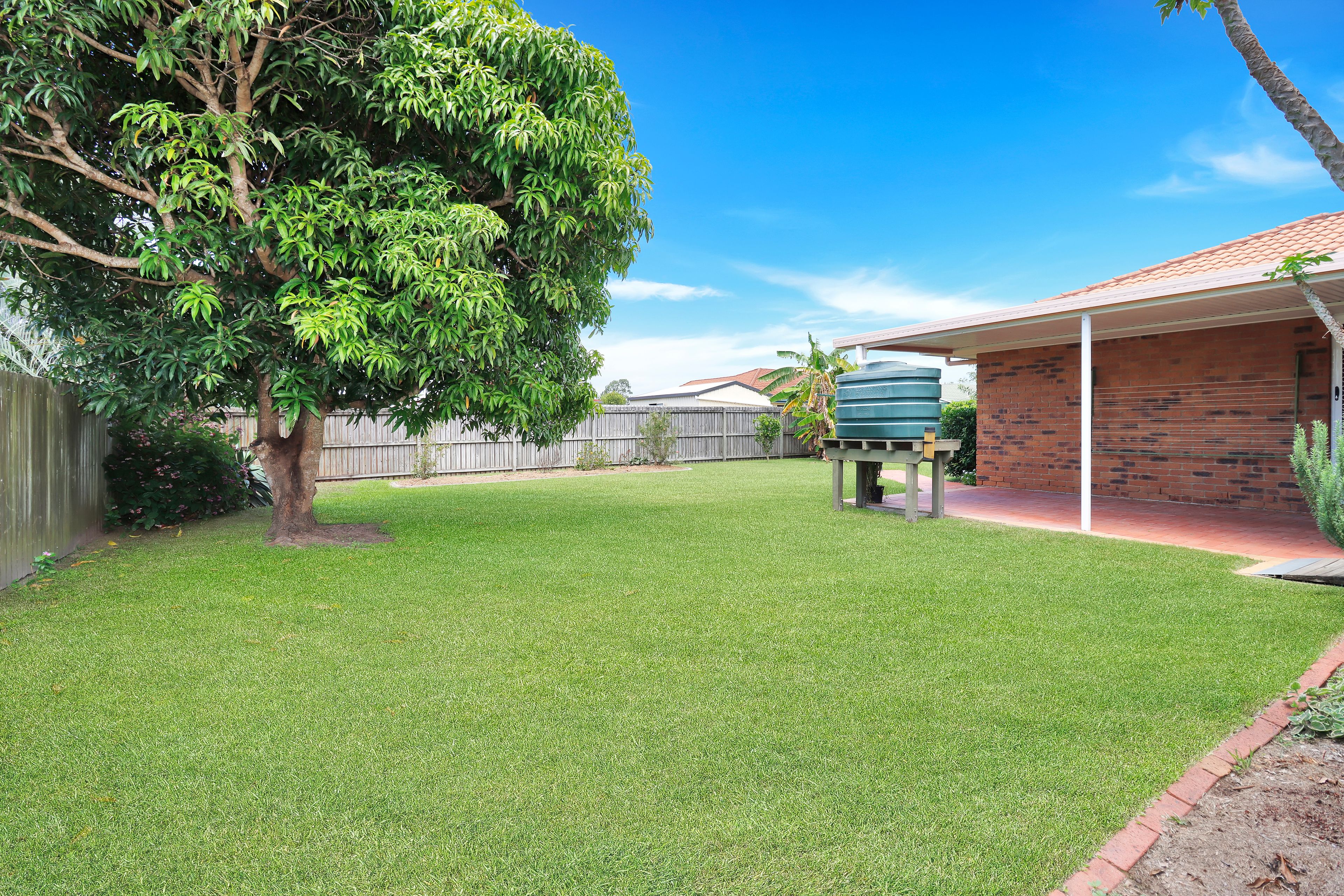 88 Honiton Street — photo 13 of 15