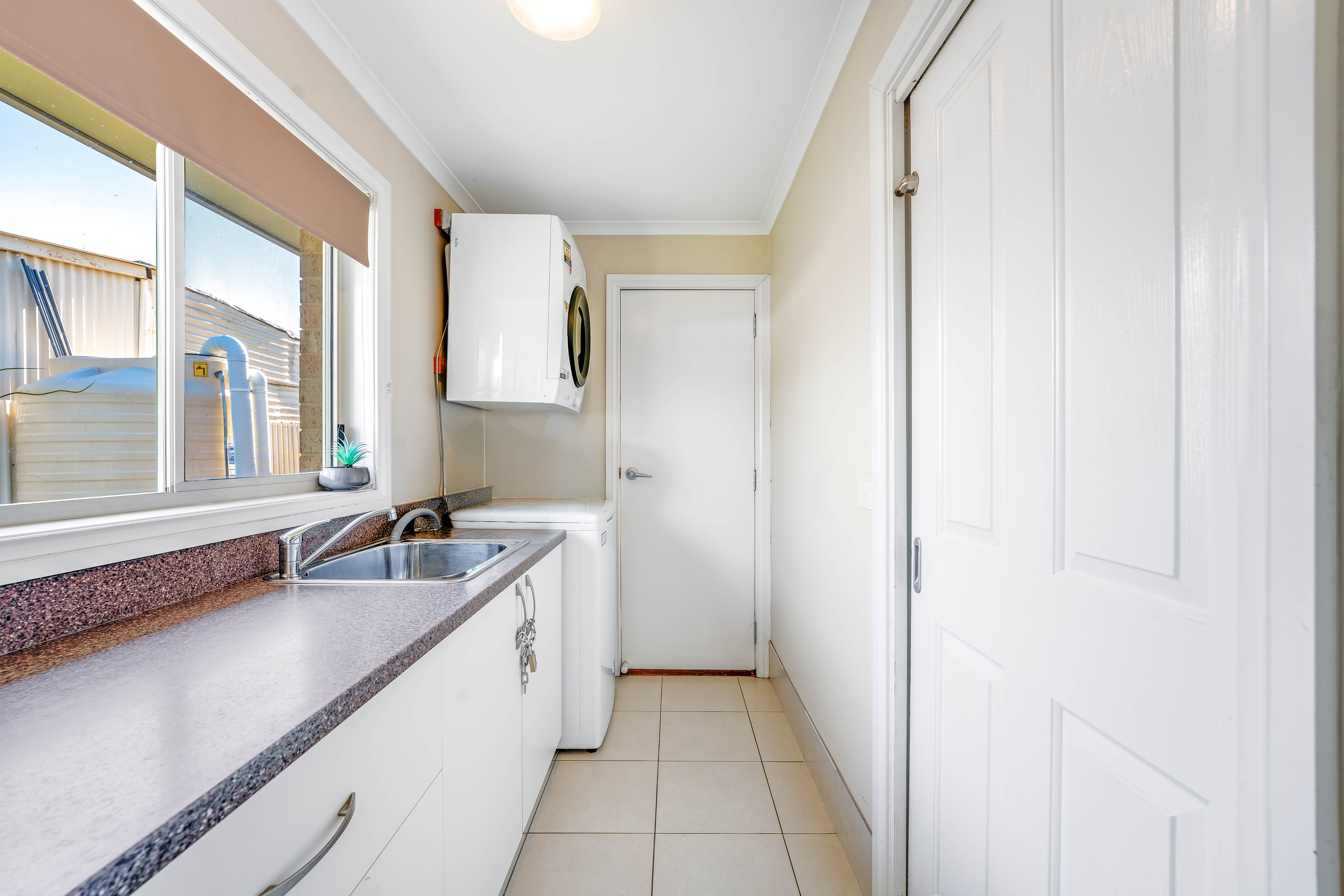 363 Allawah Street — photo 10 of 25