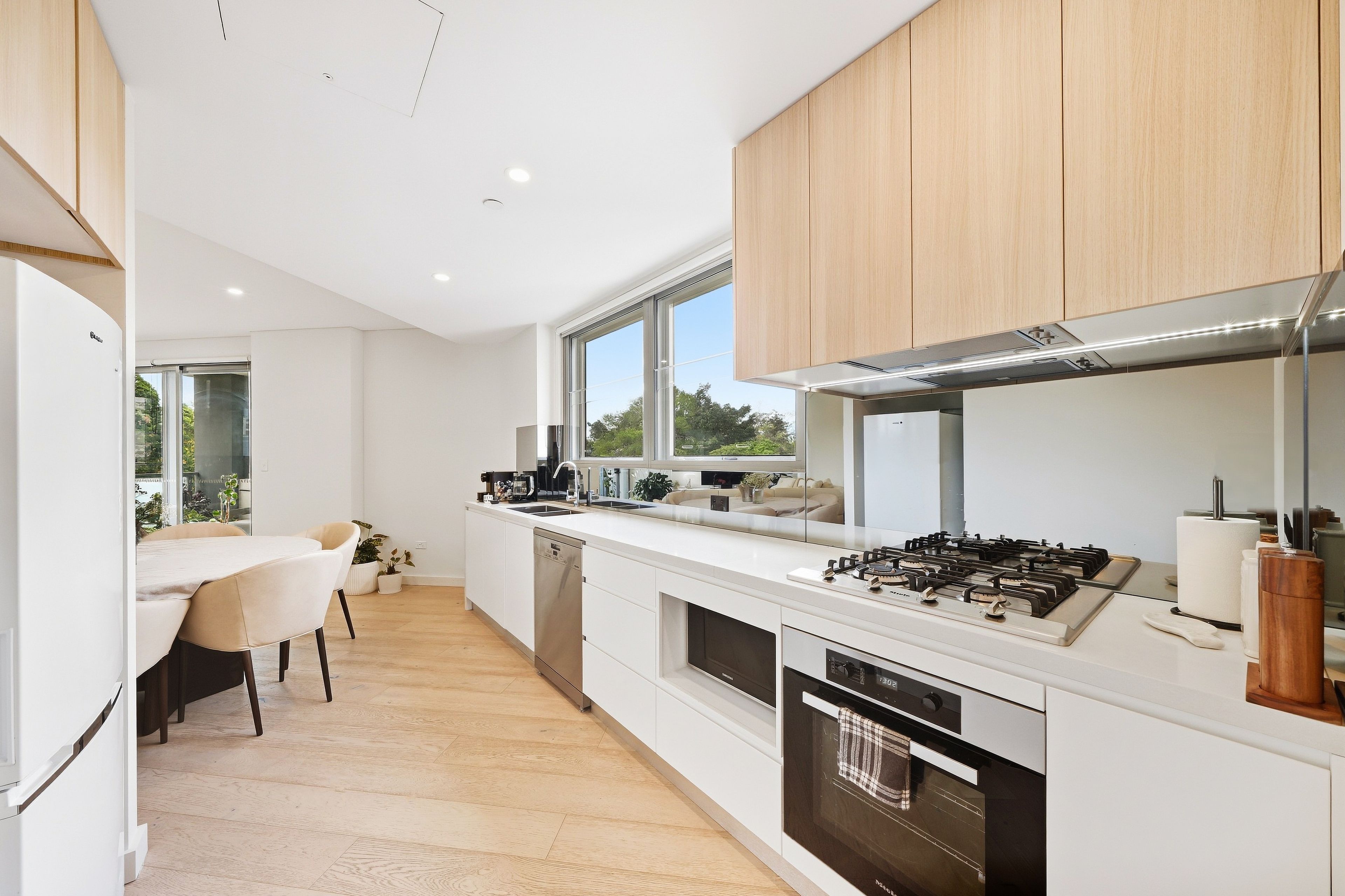 205/50 Pembroke Street — photo 4 of 16