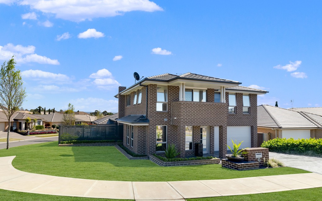 1 Higgins Avenue, Elderslie, NSW 2570