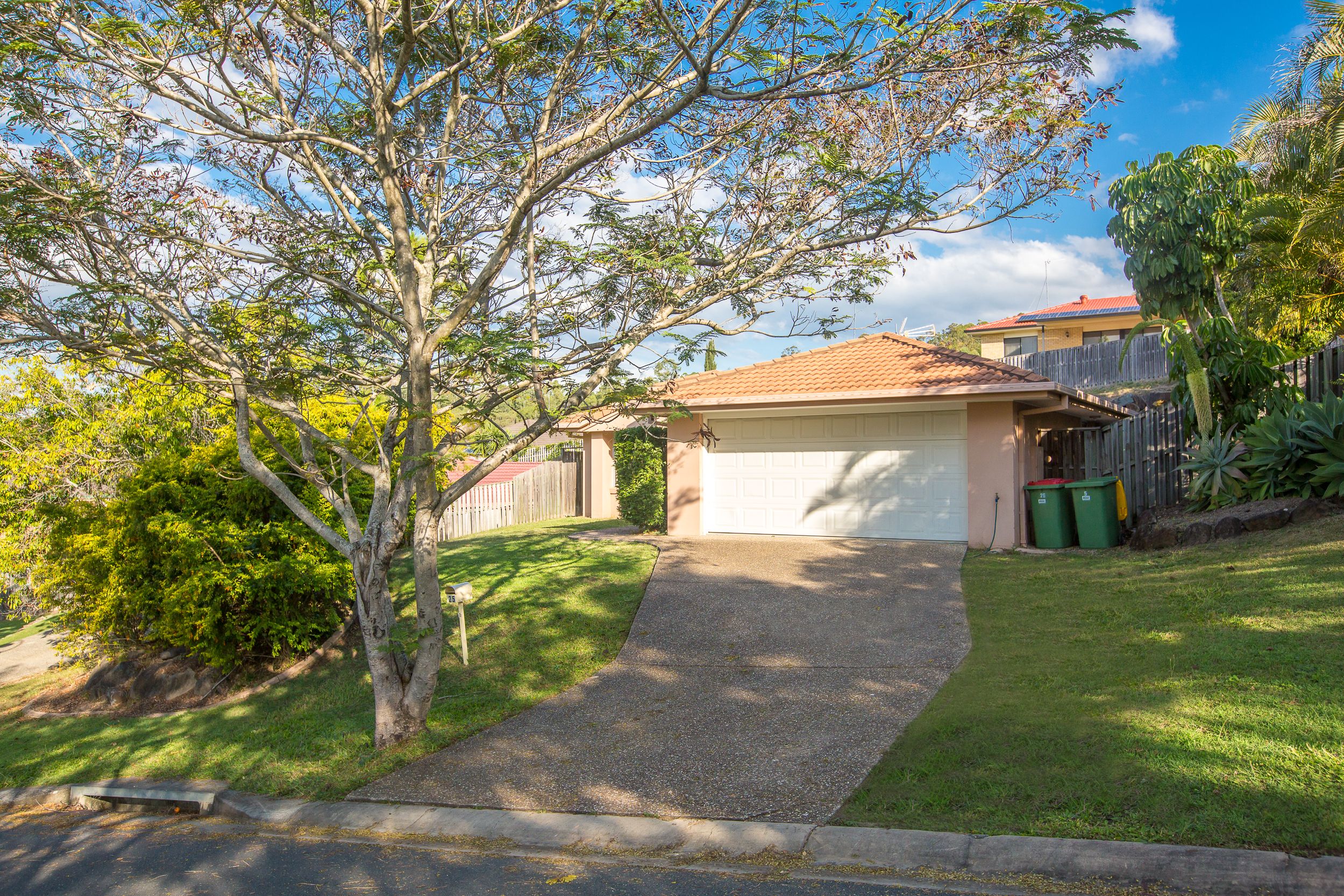 25 Heatons Crescent, Pacific Pines, QLD 4211