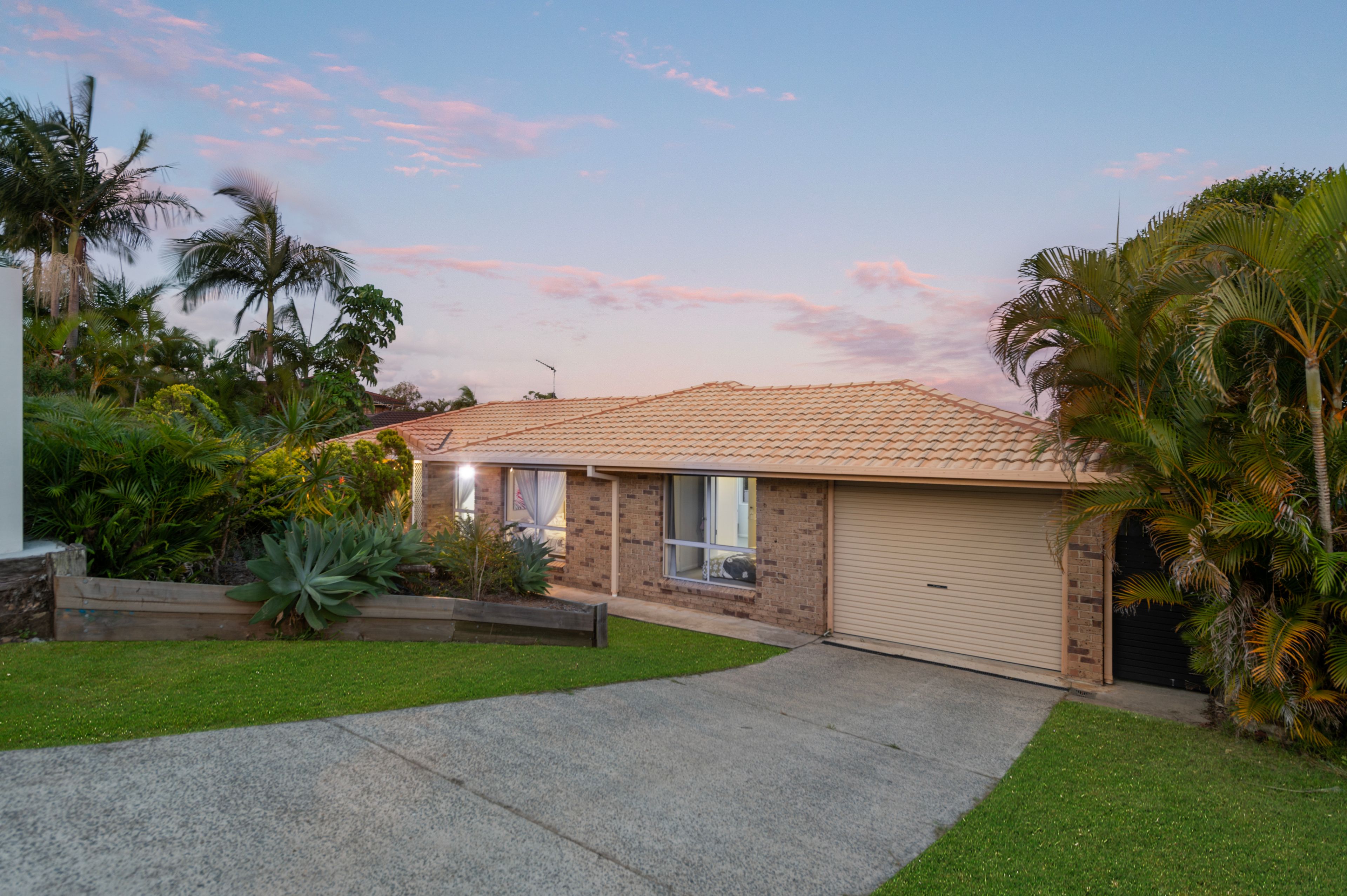 141 Mildura Drive, Helensvale, QLD 4212 - Sold House - Ray White Mian Group