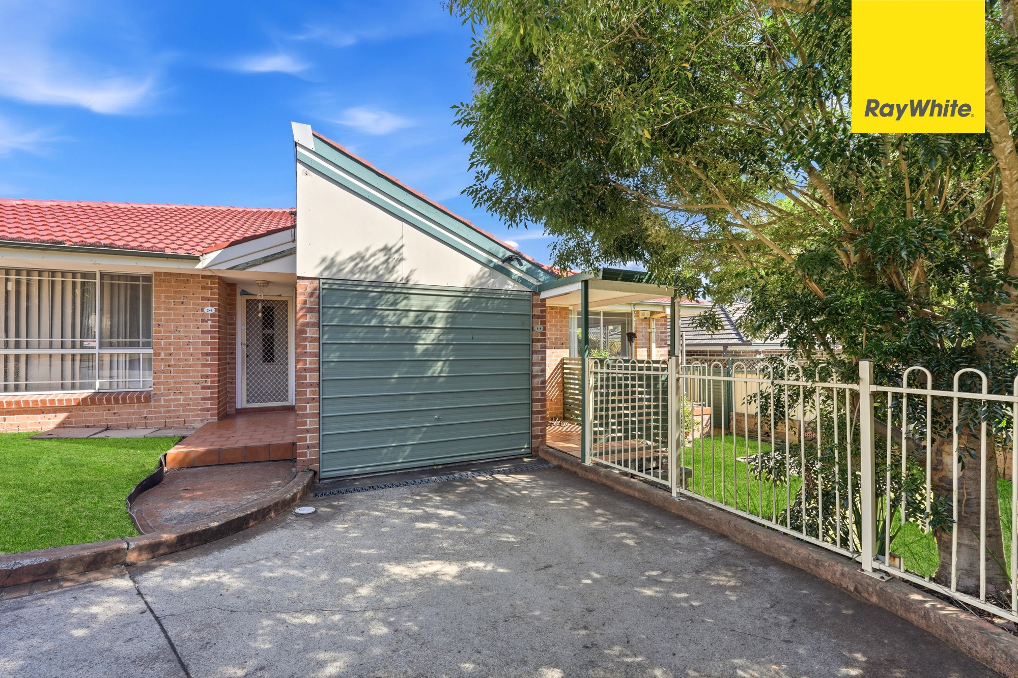 1/4 Tungarra Road, Girraween, NSW 2145