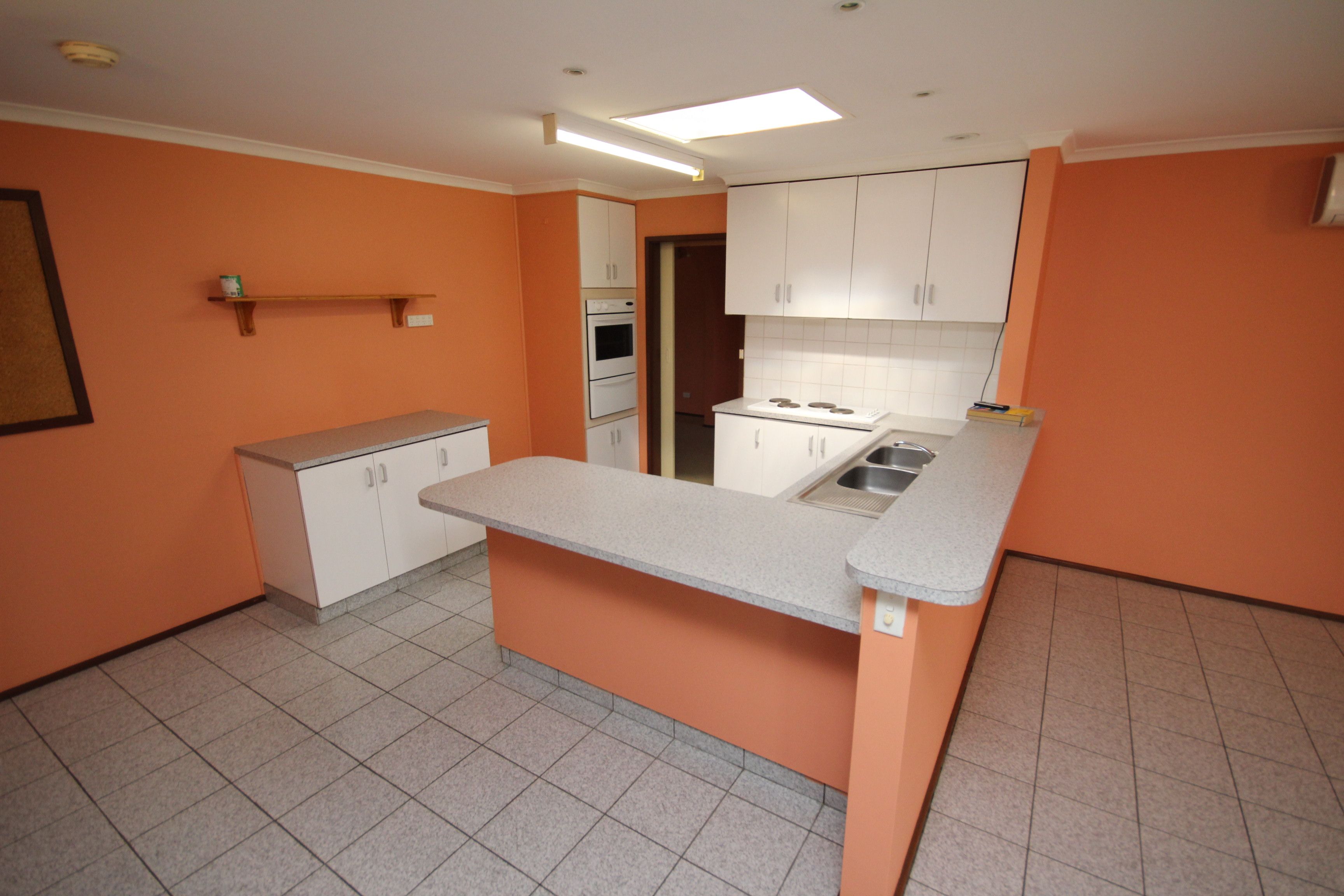 124A Chuculba Crescent — photo 5 of 15